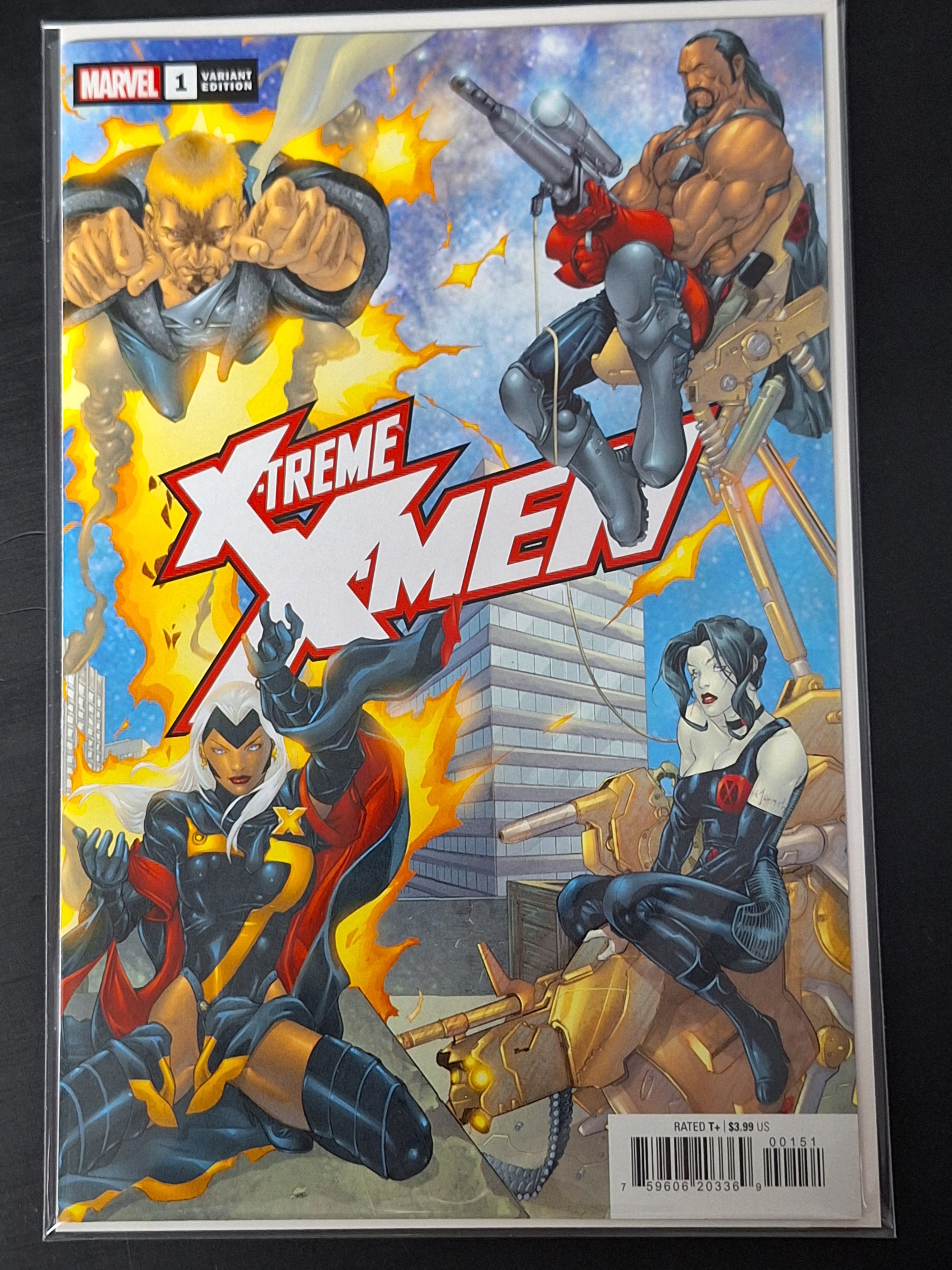 X-Treme X-Men 1 Marvel 2022 Salvador Larroca 1:50 Hidden Gem Variant