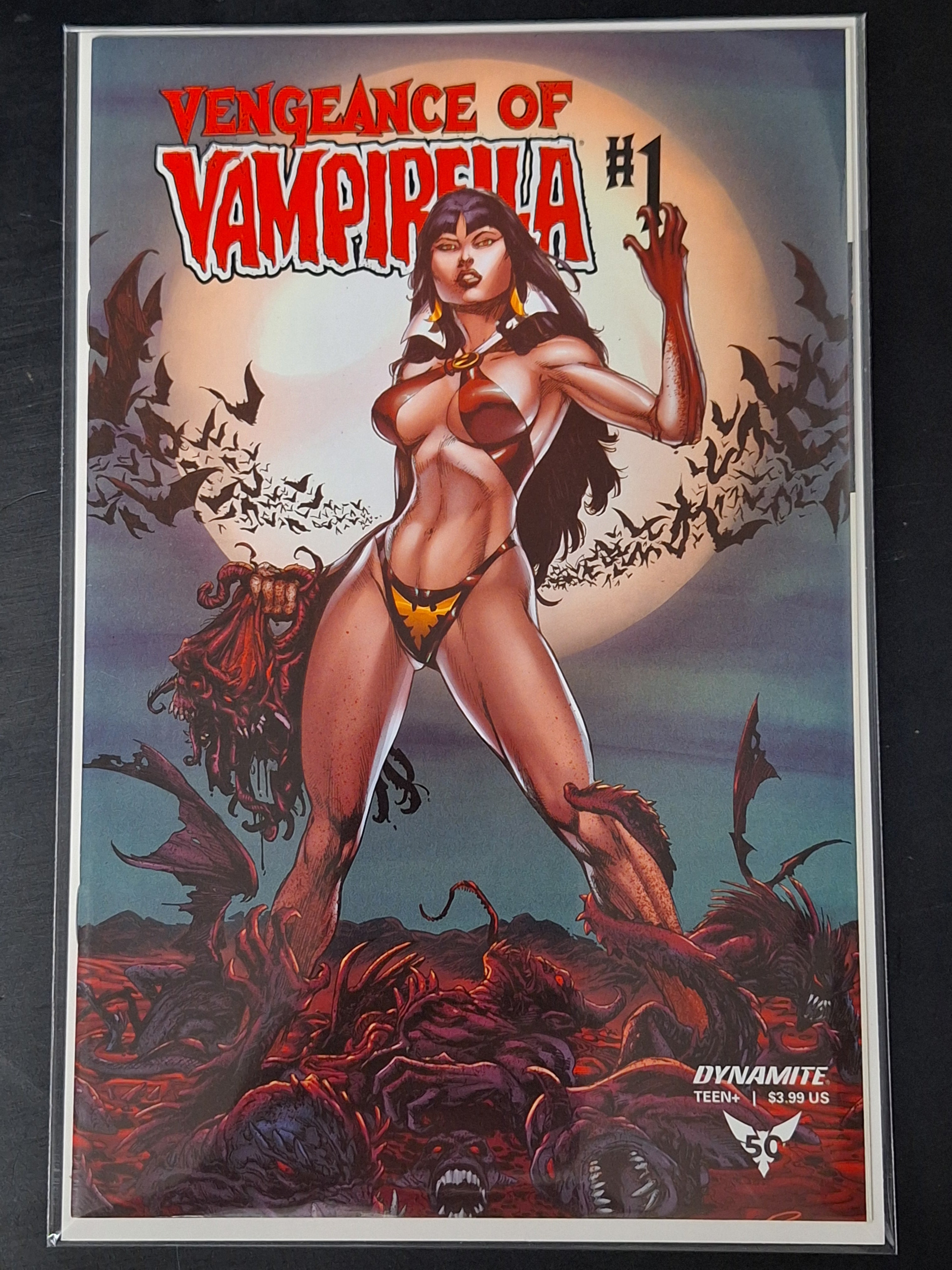 Vengeance Of Vampirella 1 Dynamite 2019 1:10 Variant