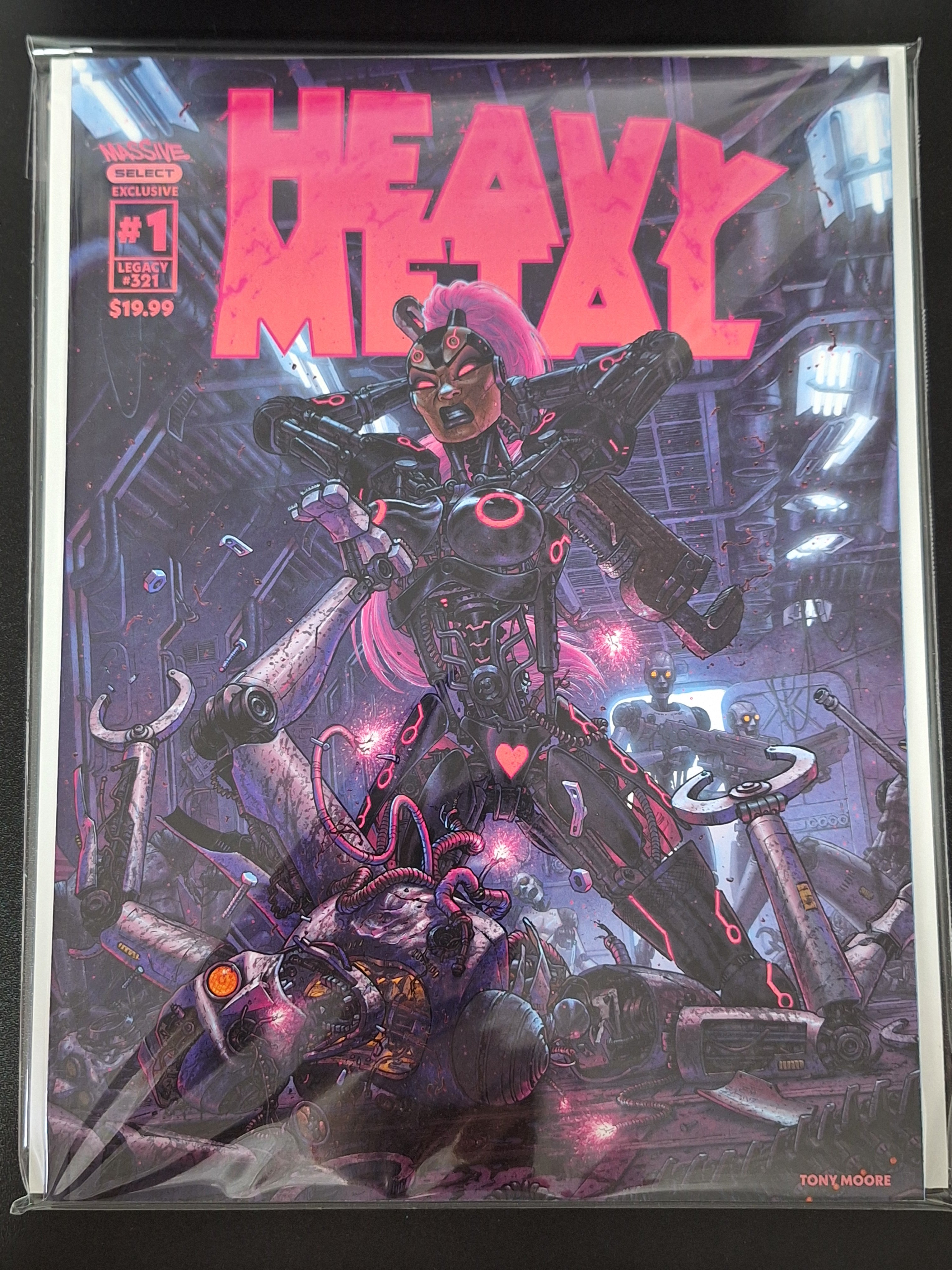 Heavy Metal 1 Massive 2025 Tony Moore Massive Select Exclu. Variant