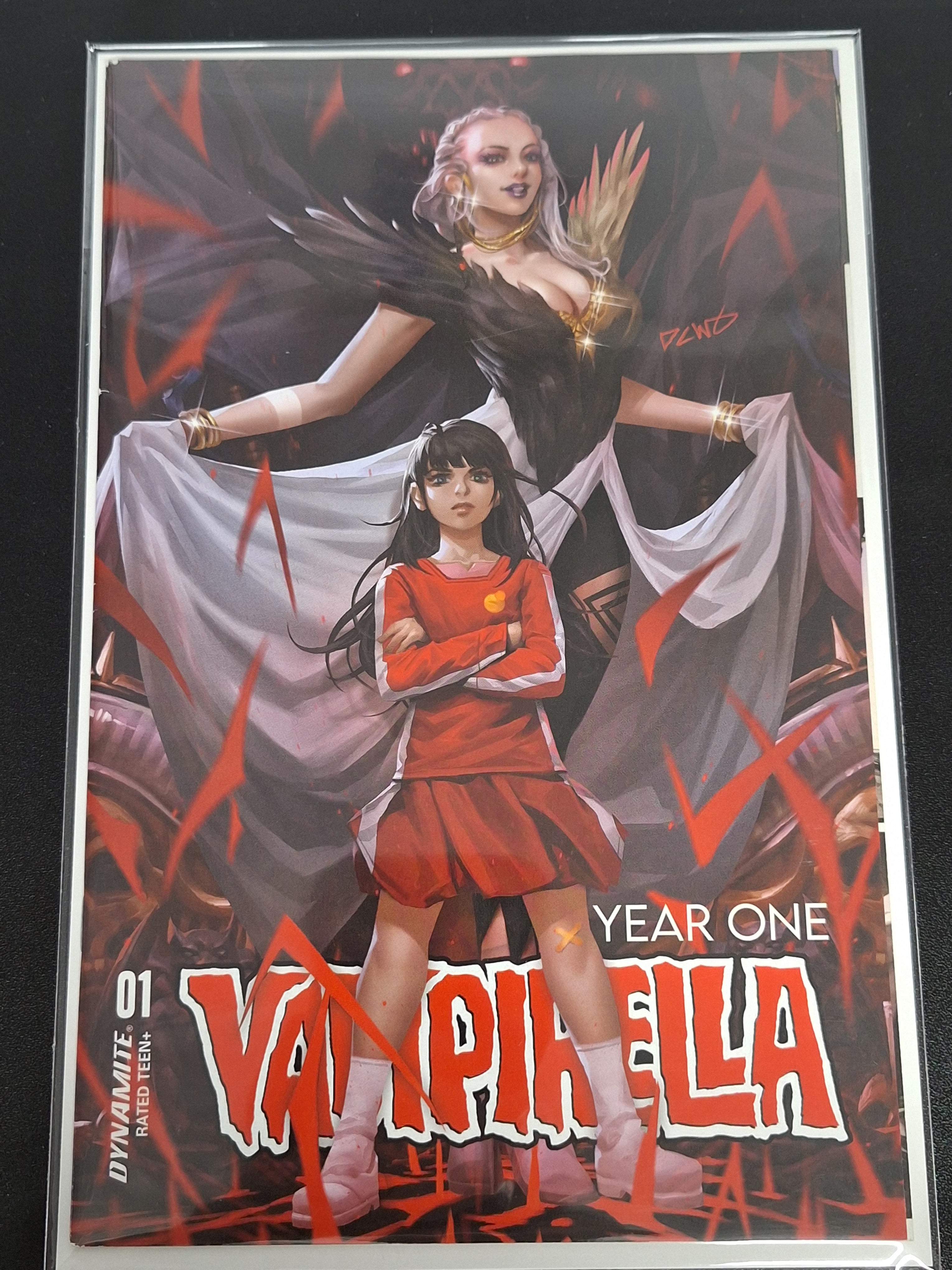 Vampirella Year One 1 Dynamite Derrick Chew Variant