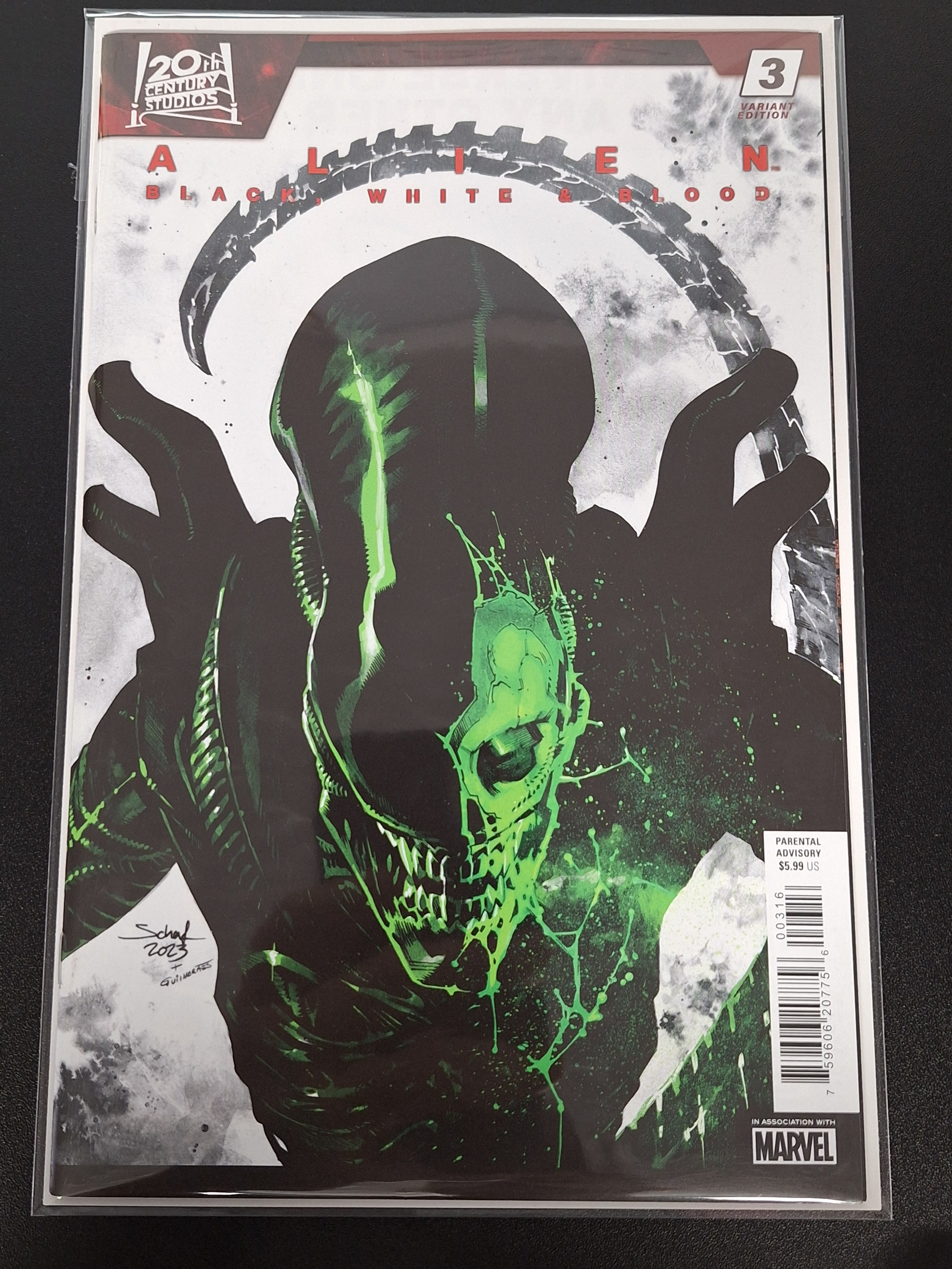 Alien: Black, White & Blood 3 Marvel 2924 Scharf 1:25 Variant