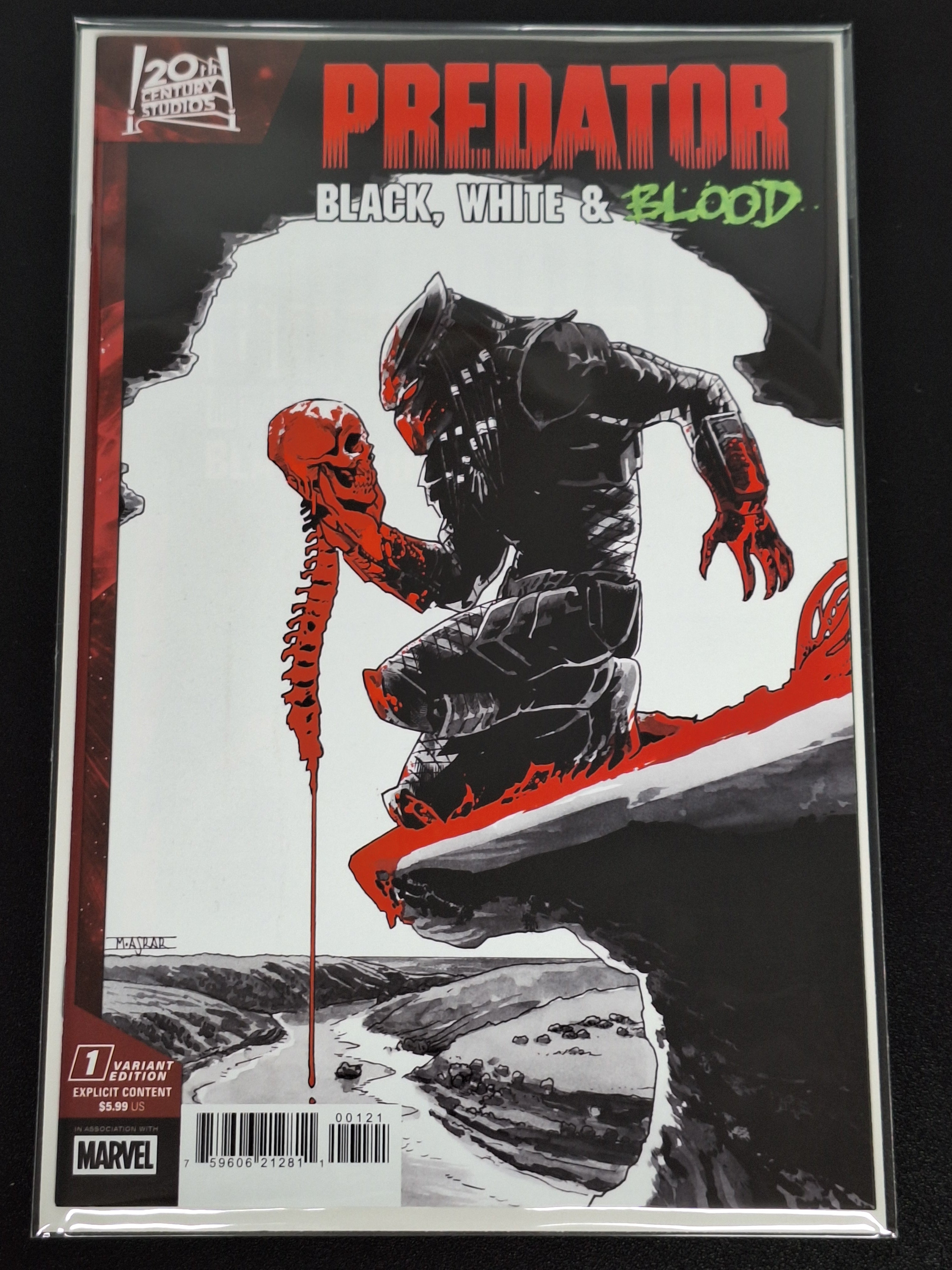 Predator: Black, White & Blood 1 Marvel 2025 Asrar Variant