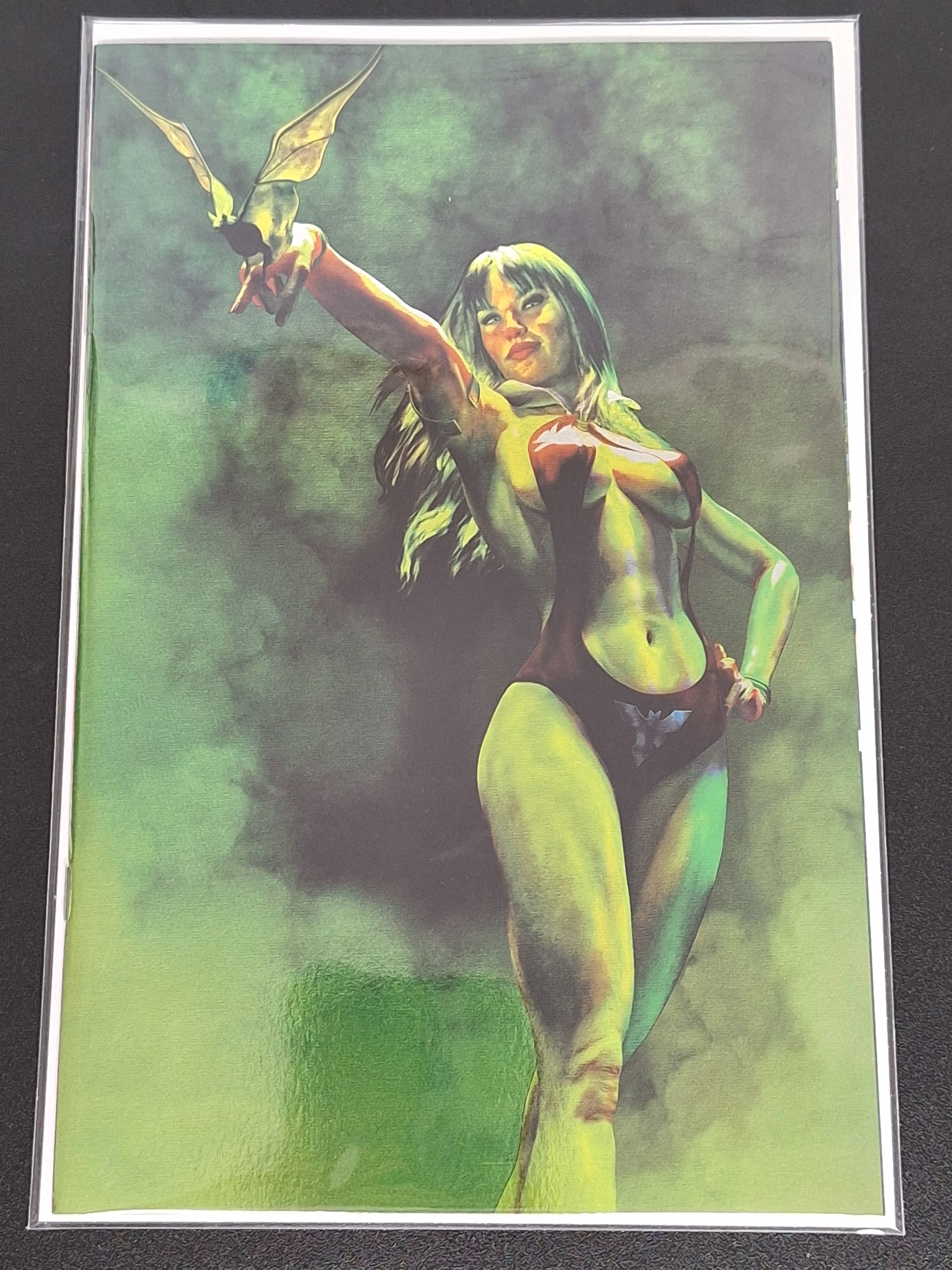 Mark Spears Monsters 8 Keenspot 2025 Vampirella Virgin Foil Variant Ltd. 2000