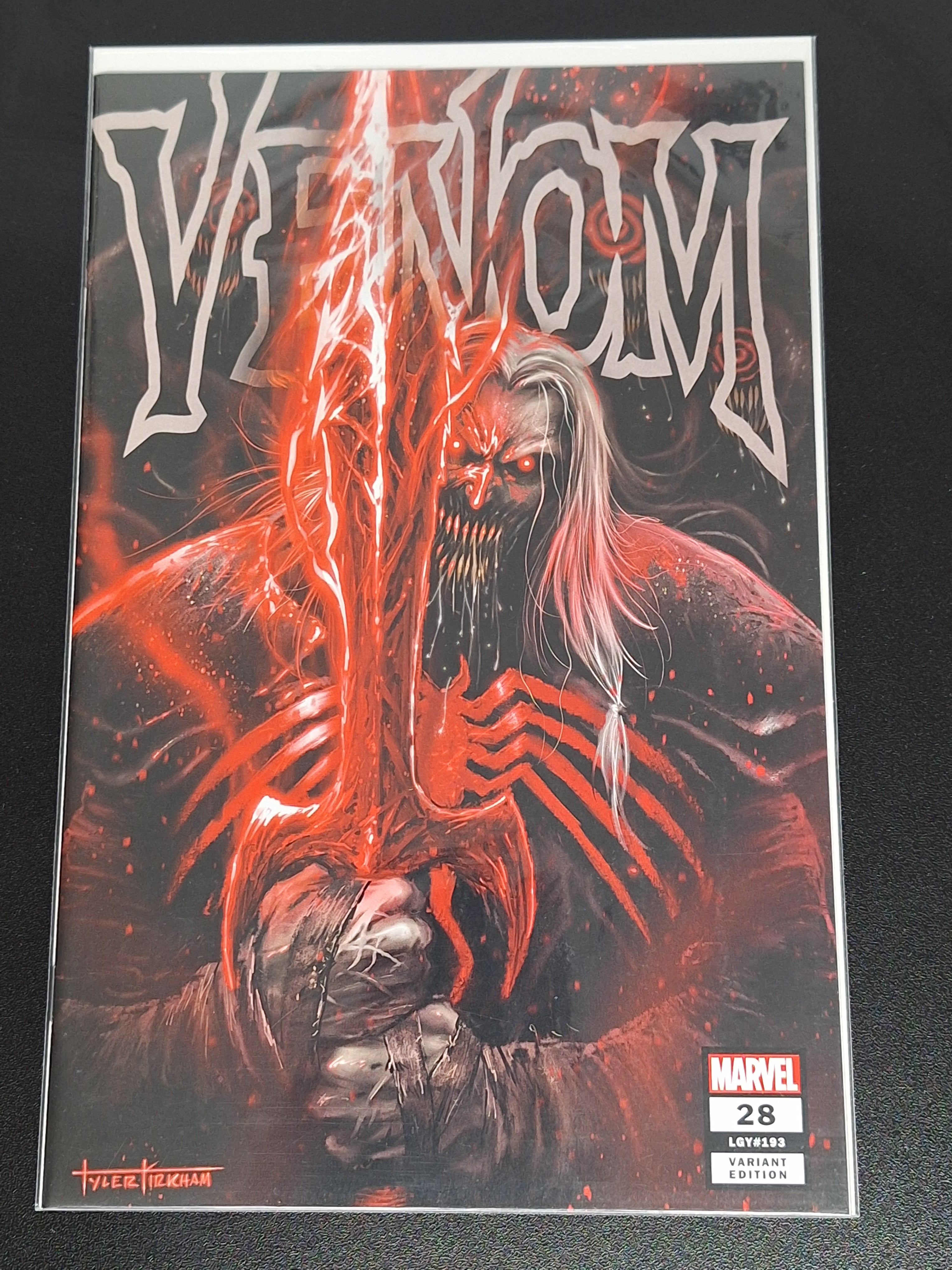 Venom 28 Tyler Kirkham Exclusive - Limited to 3000 Copies