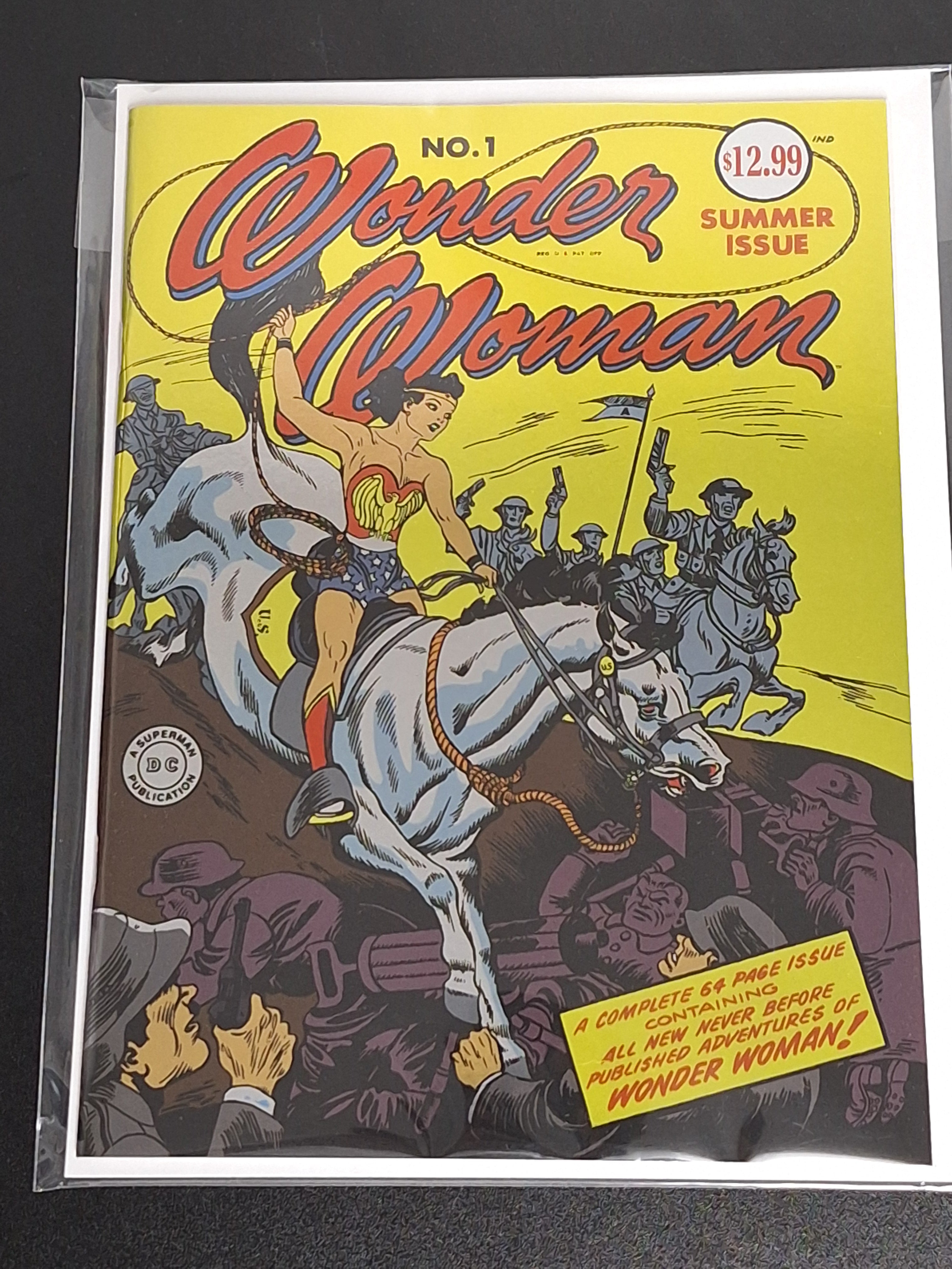 Wonder Woman 1 DC 2026 Golden Age Facsimile Foil Edition