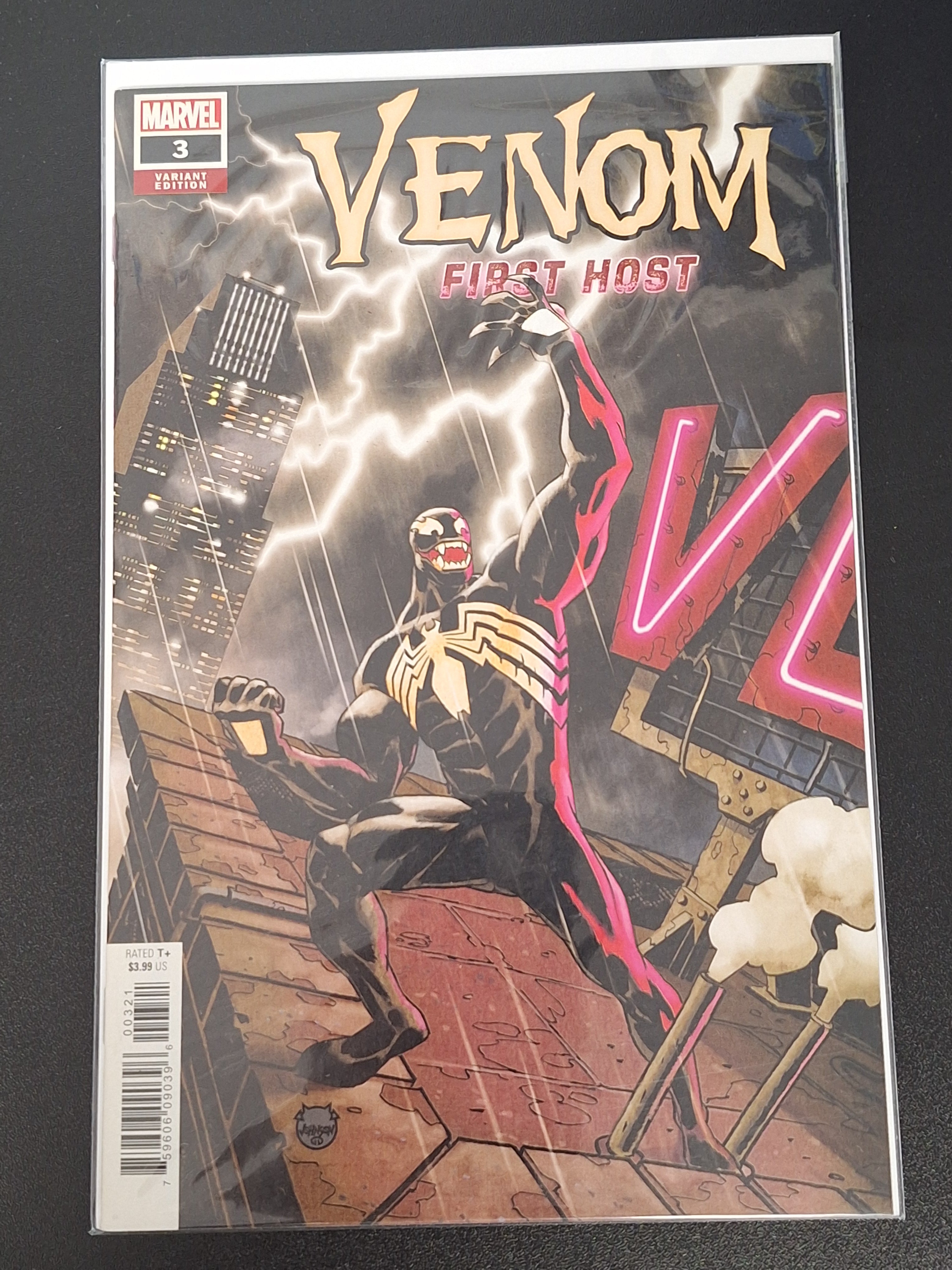 Venom: First Host 3 Marvel 2018 Dave Johnson Variant 1st App of Sleeper Symbiote