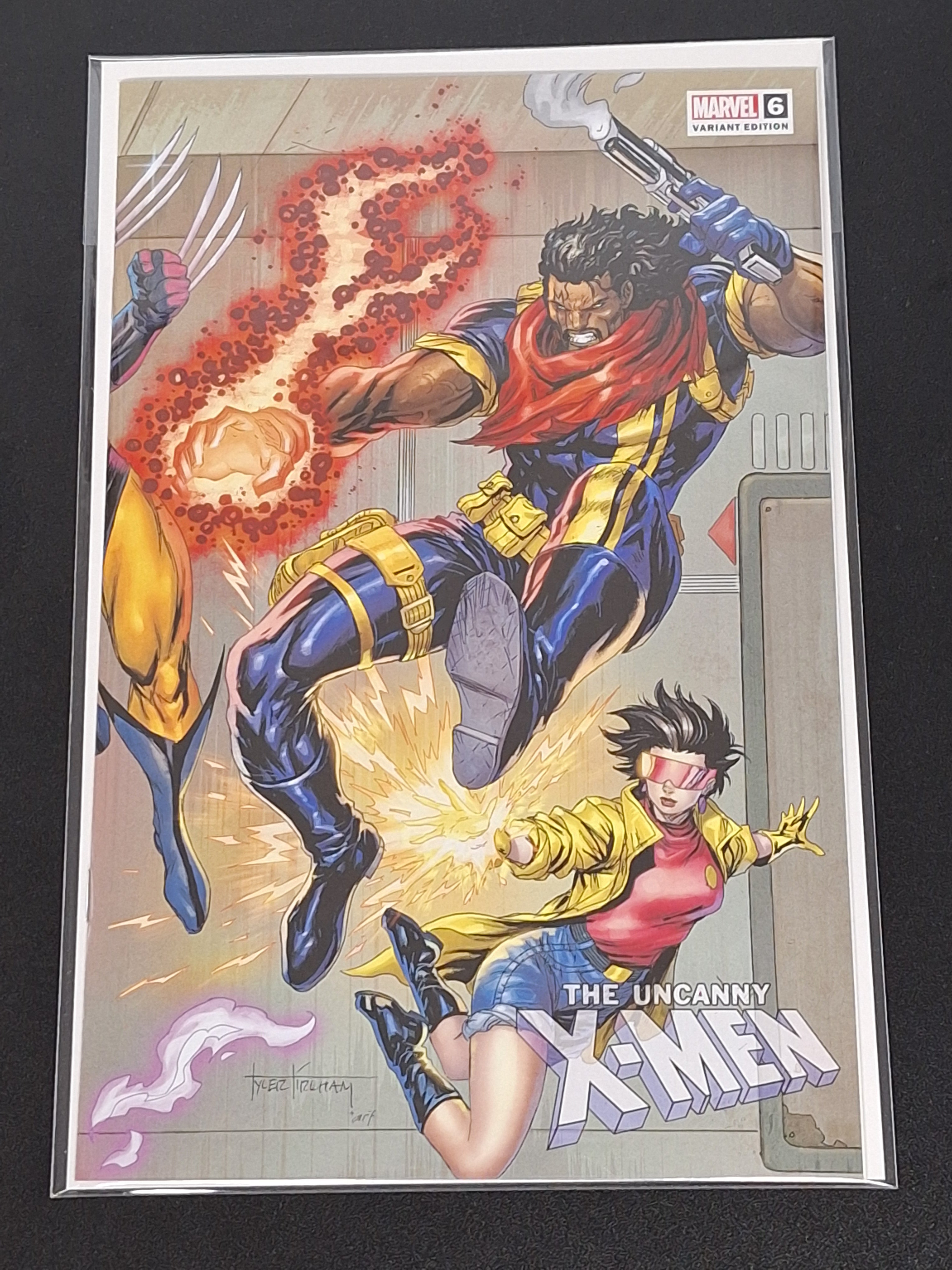 Auction - Uncanny X-Men 6 Tyler Kirkham Exclusive Ltd. 3000 Copies