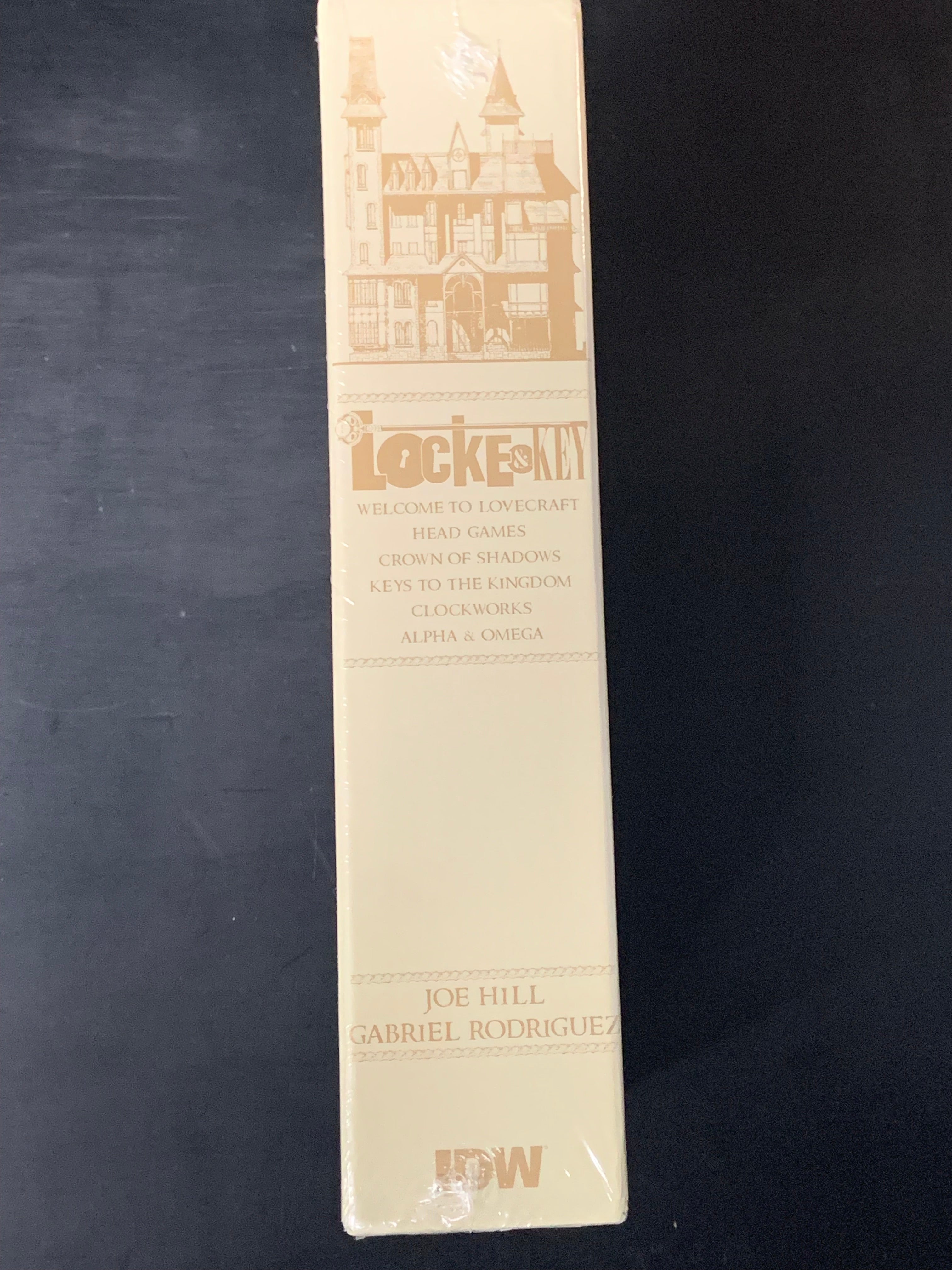 Locke & Key Deluxe 6 Book Slipcase Complete Set