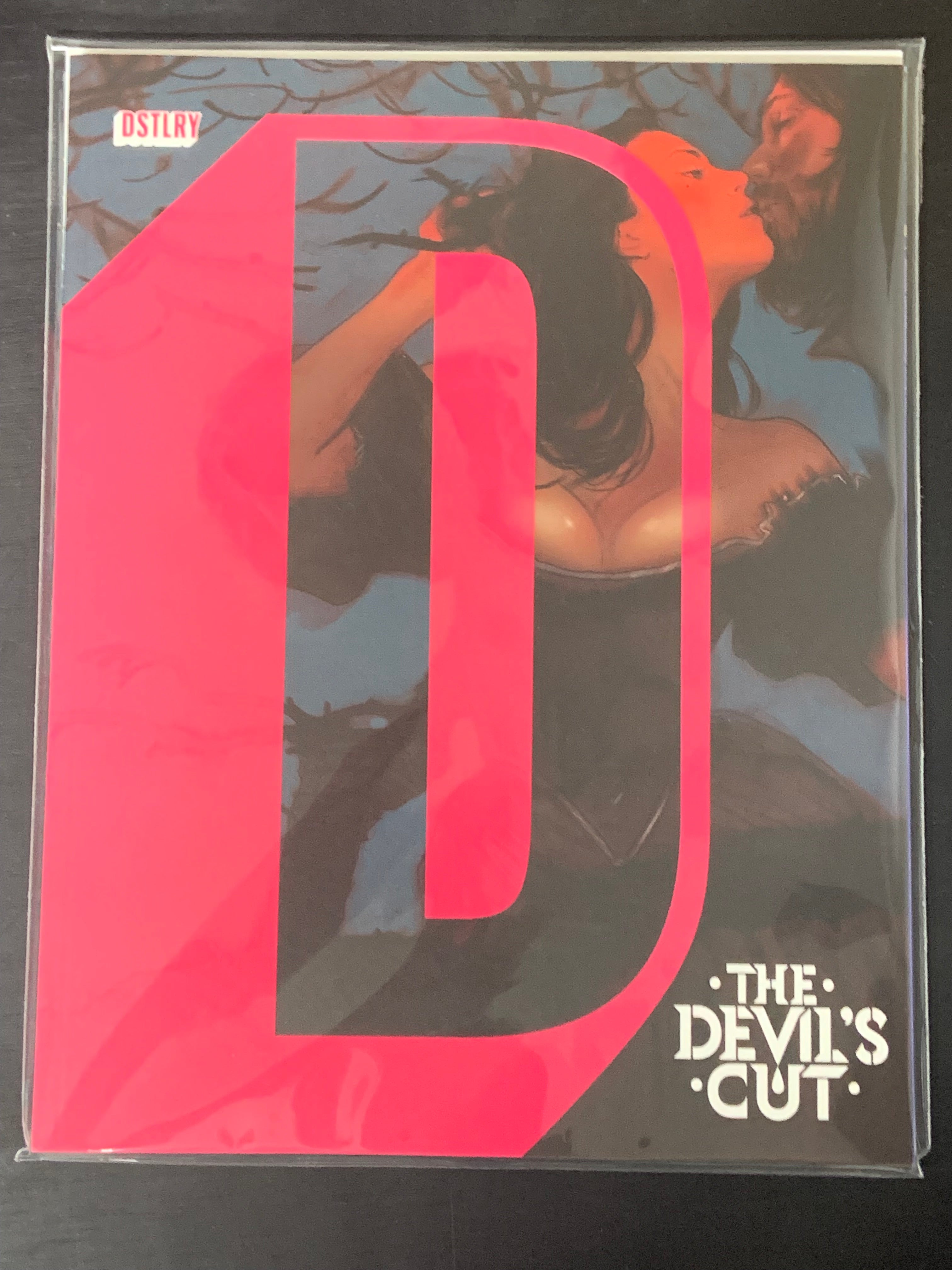 The Devil's Cut 1 DSTLRY 2023 Tula Lotay 1:25 Variant