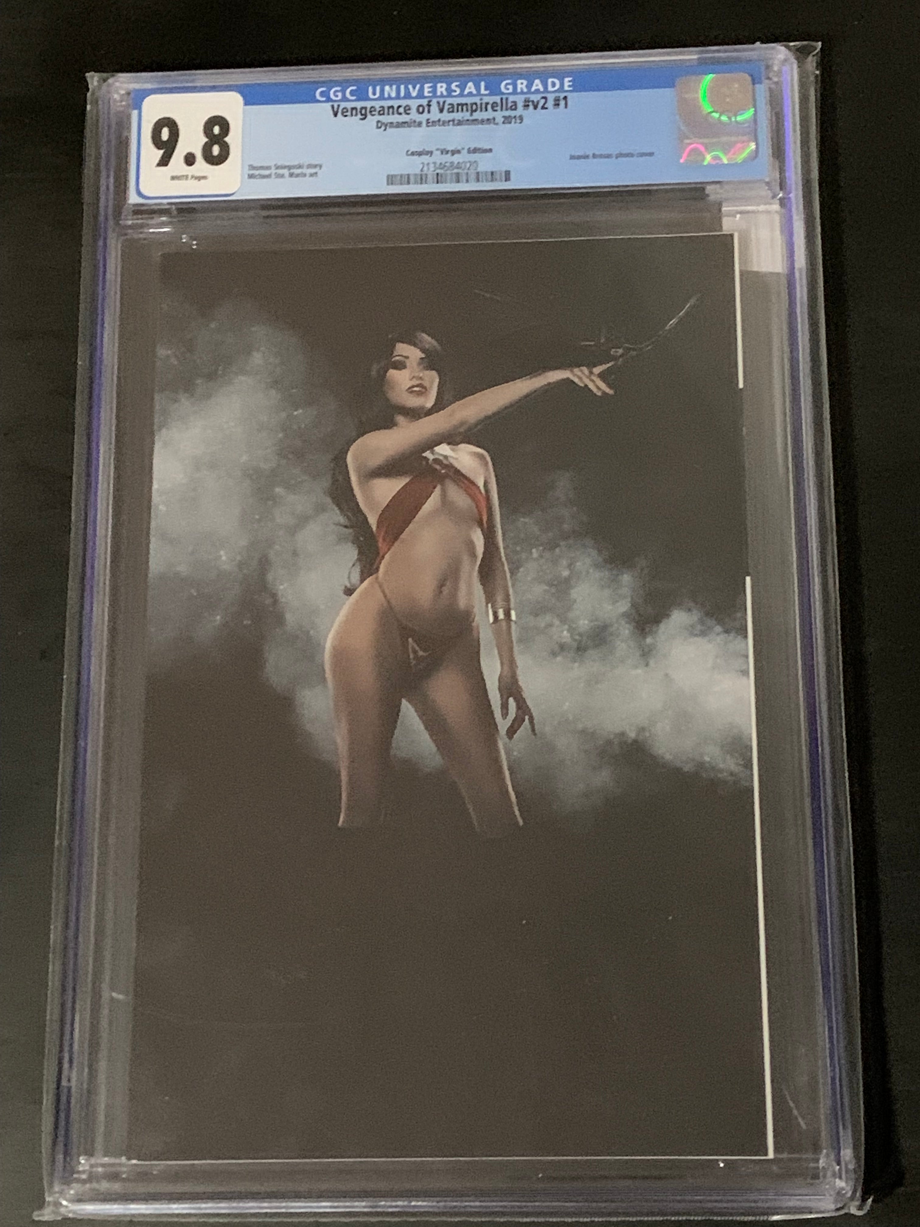 Vengeance of Vampirella 1 CGC 9.8 1:30 Virgin Cosplay Variant