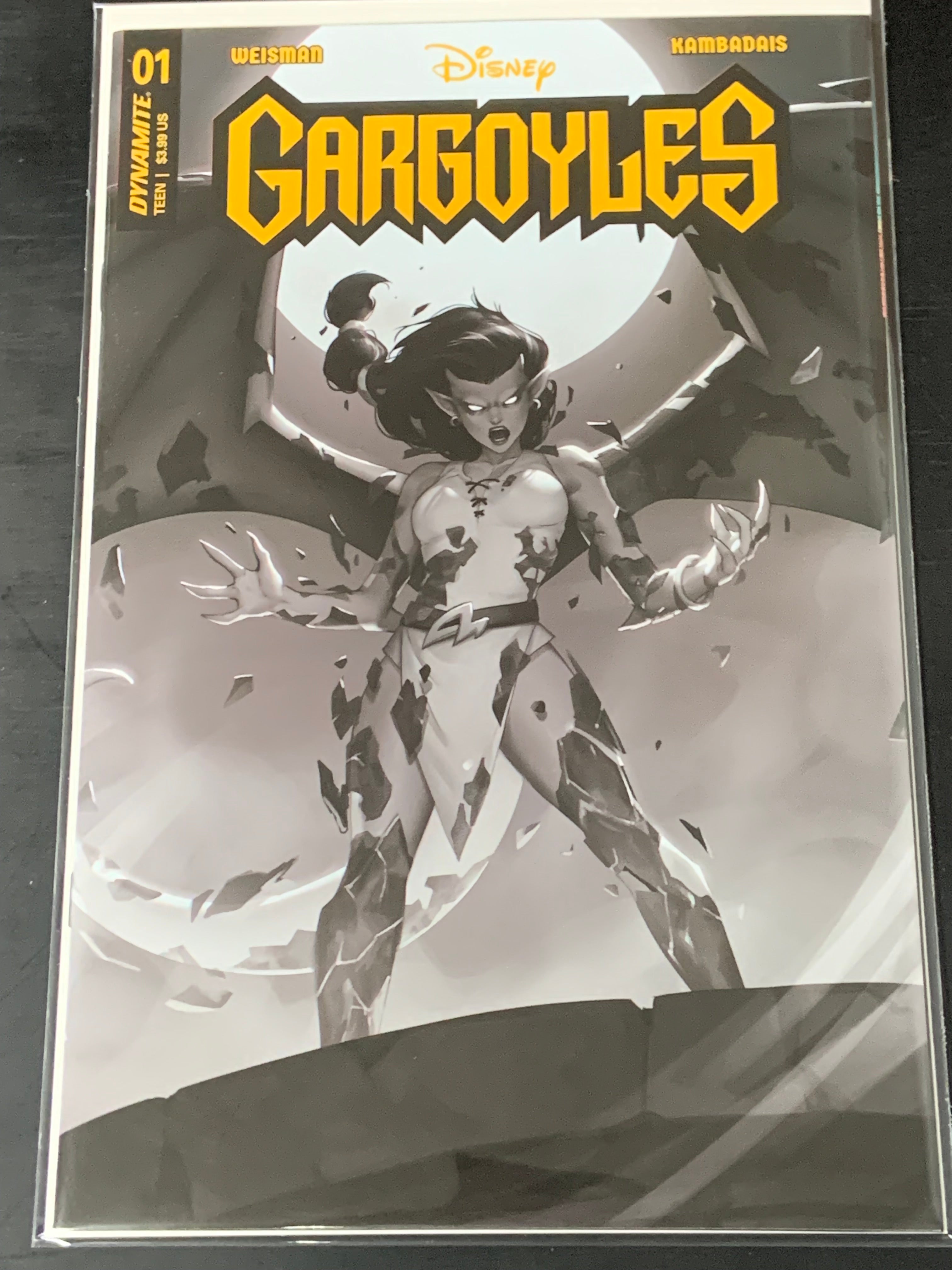 Gargoyles 1 Dynamite 2022 Leirix 1:10 Variant
