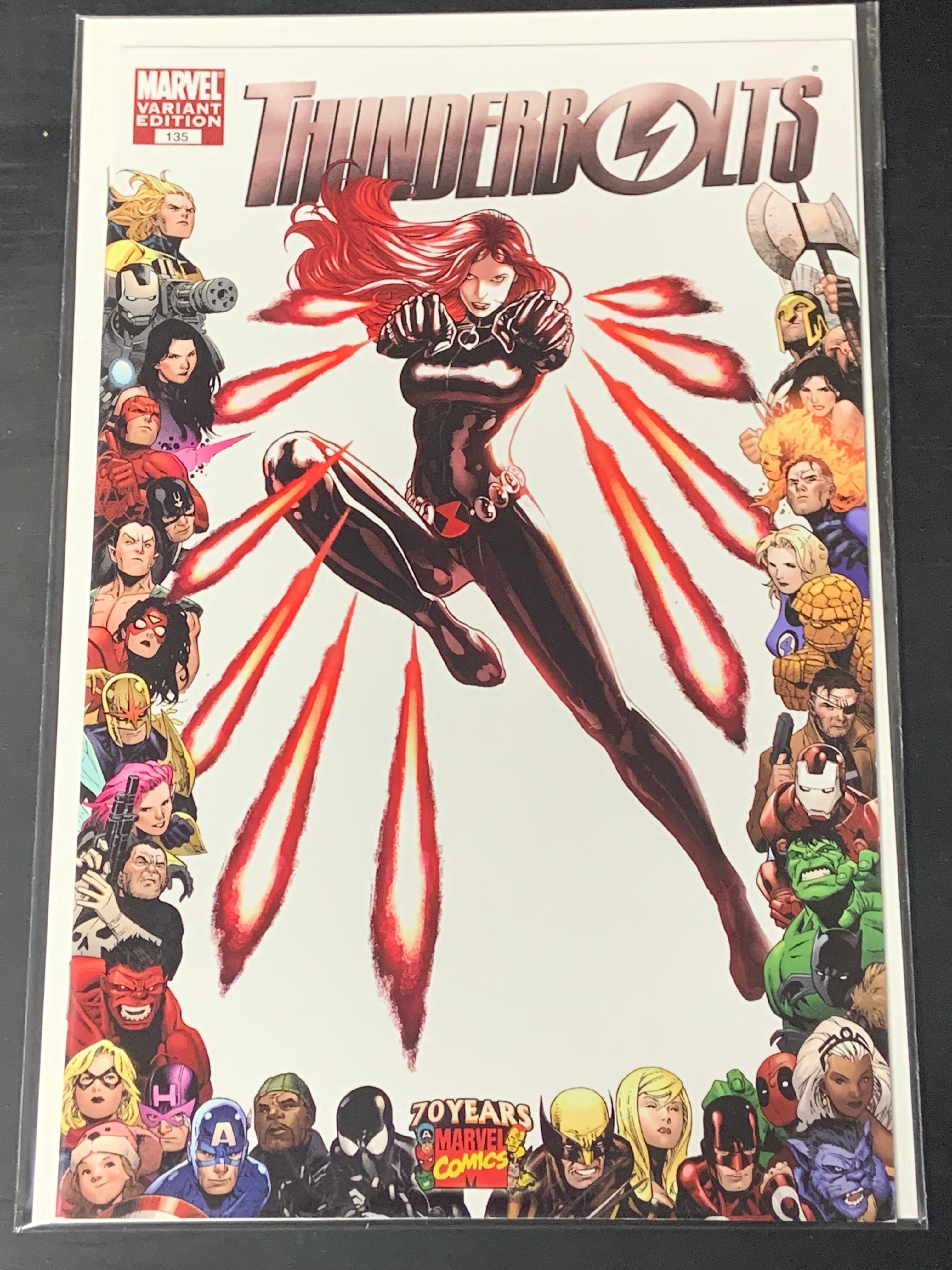 Thunderbolts 135 Marvel 2009 Paul Renaud 1:10 70th Anniversary Frame Variant