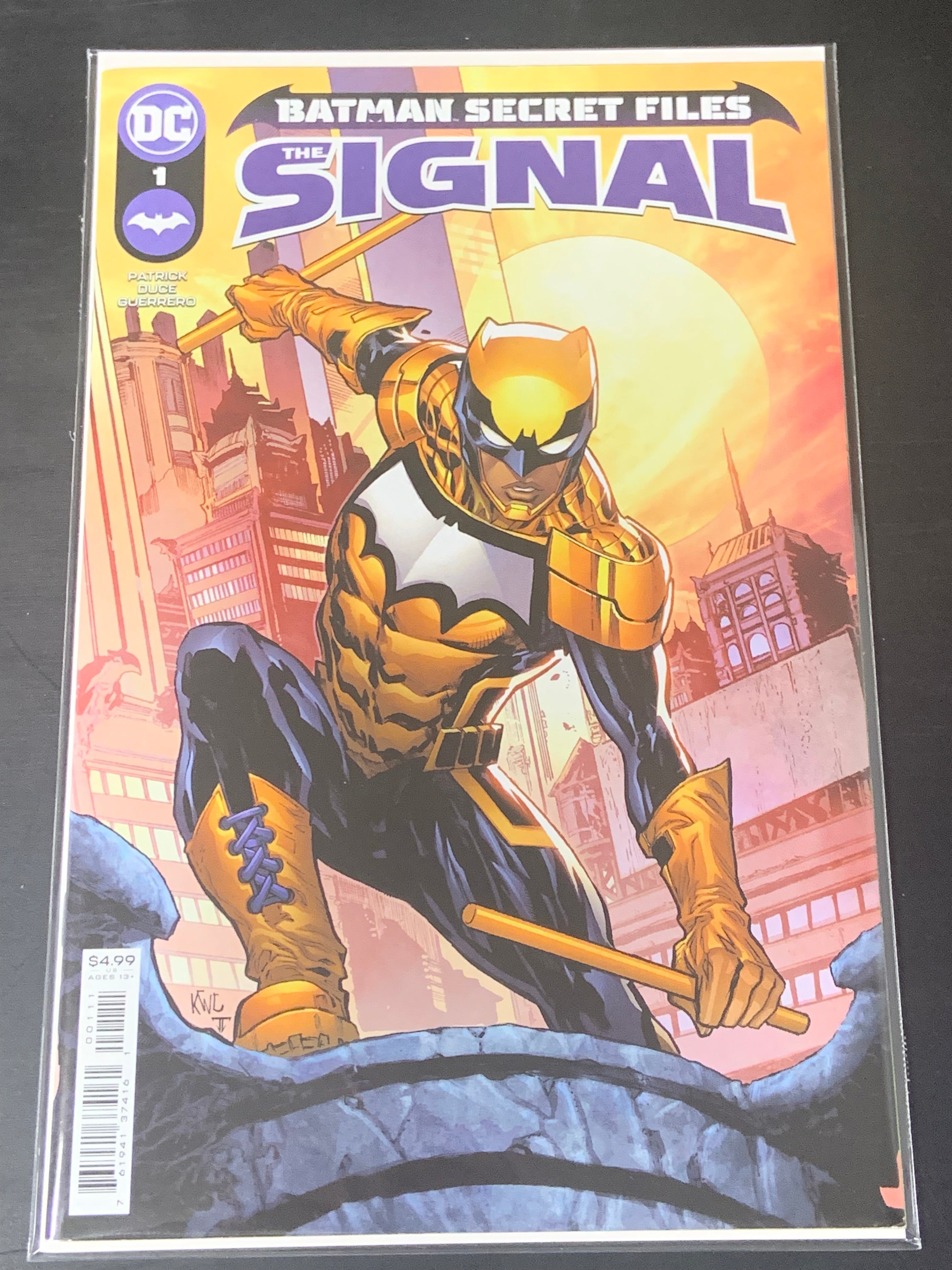Batman Secret Files The Signal 1 DC 2021 Ken Lashley Cover