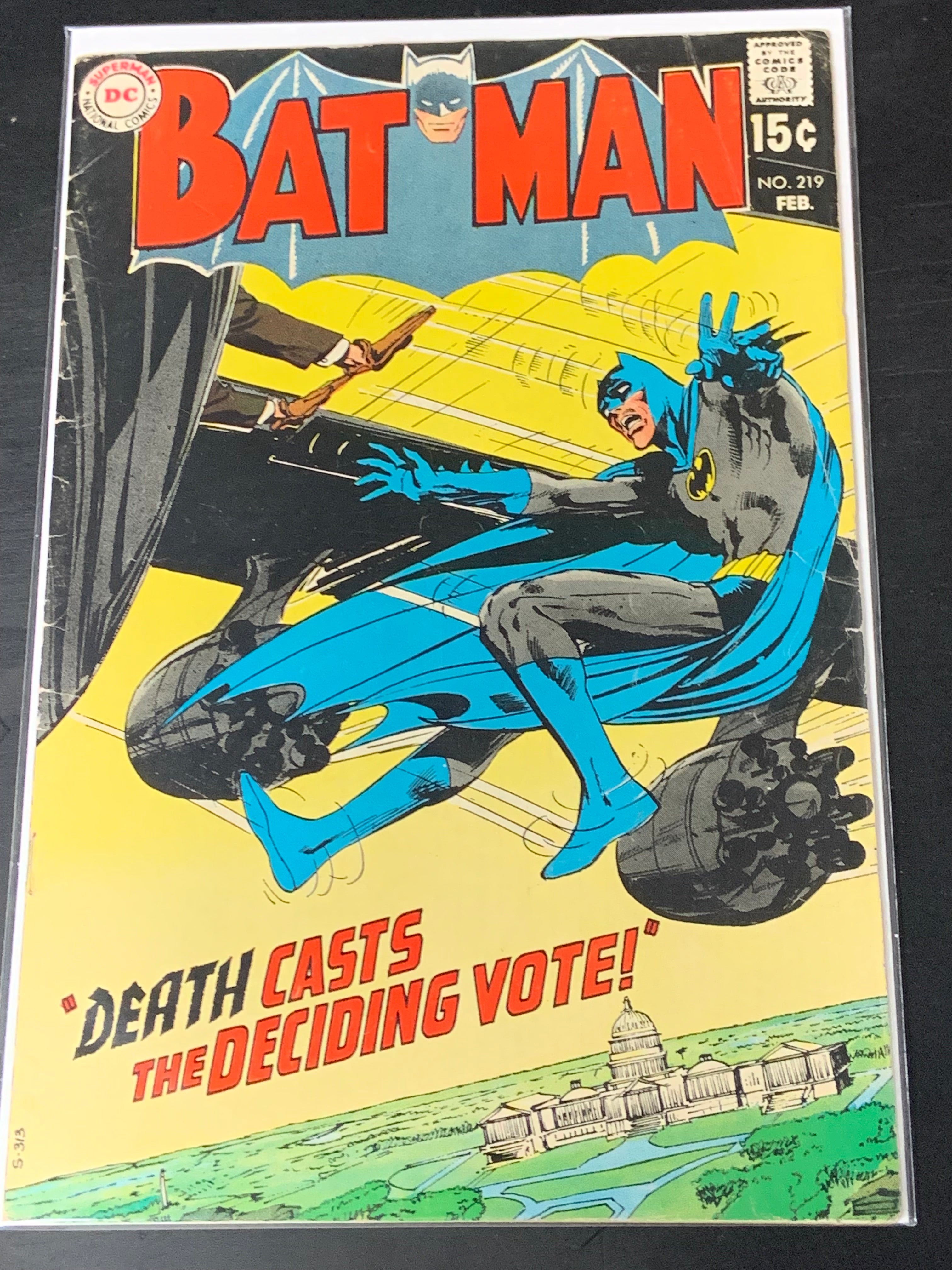 Batman 219 DC 1968 Neal Adams Cover, 1st Adam Interior on Title