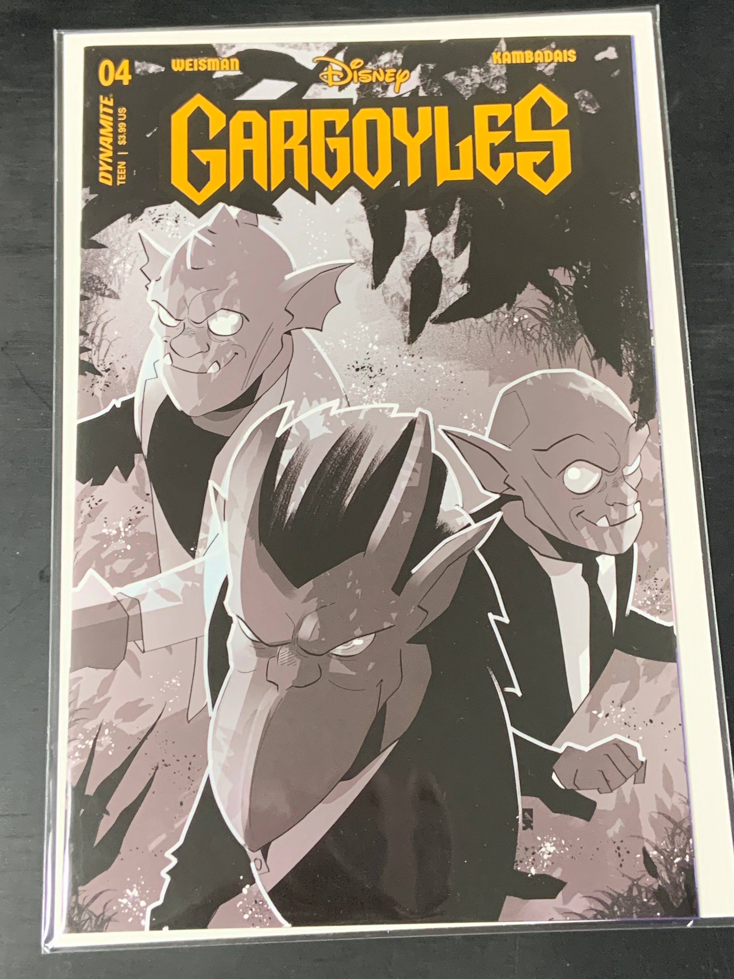 Gargoyles 4 Dynamite 2023 1:10 George Kambadais Variant
