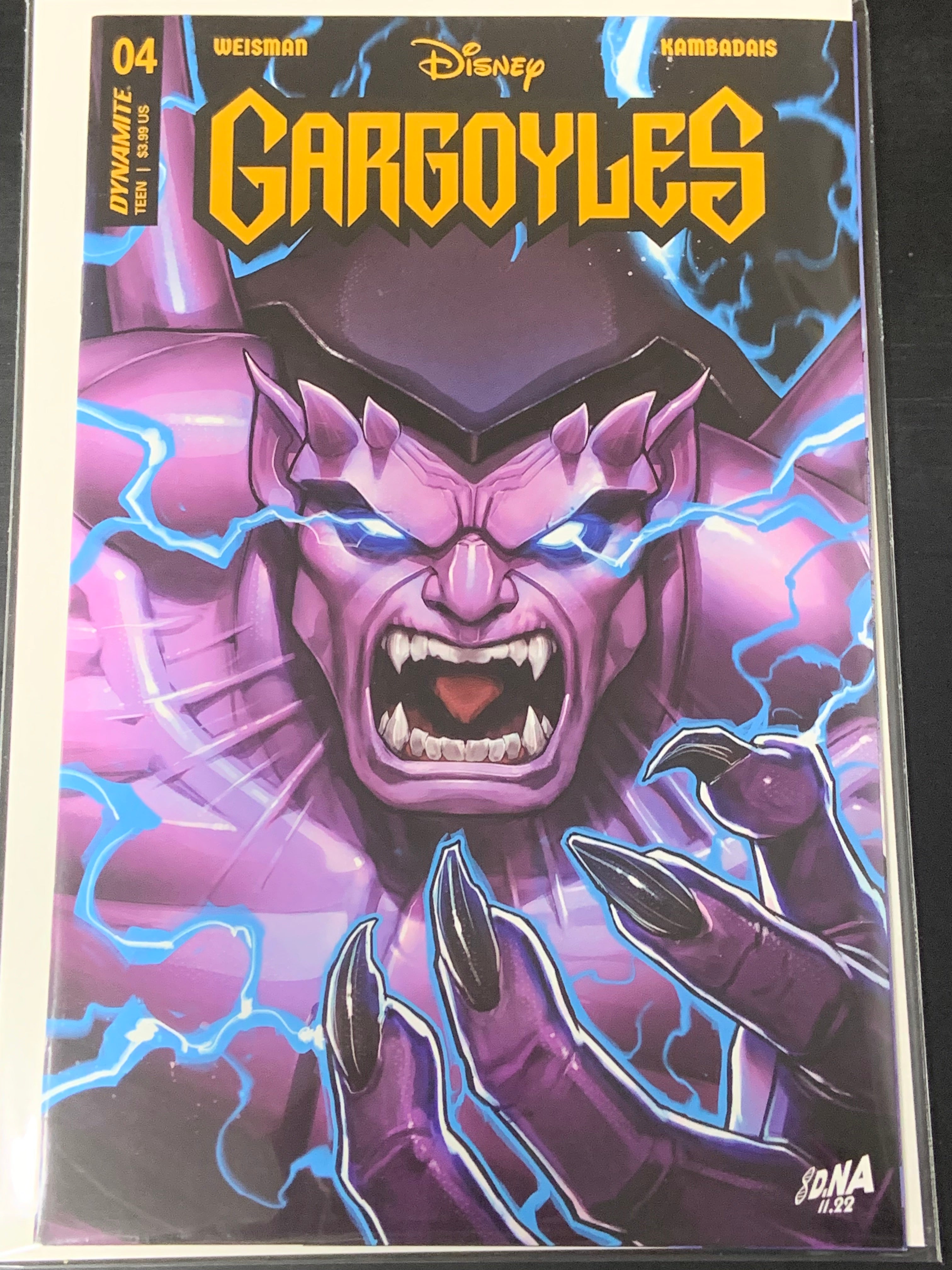 Gargoyles 4 Dynamite 2023 David Nakayama Cover A