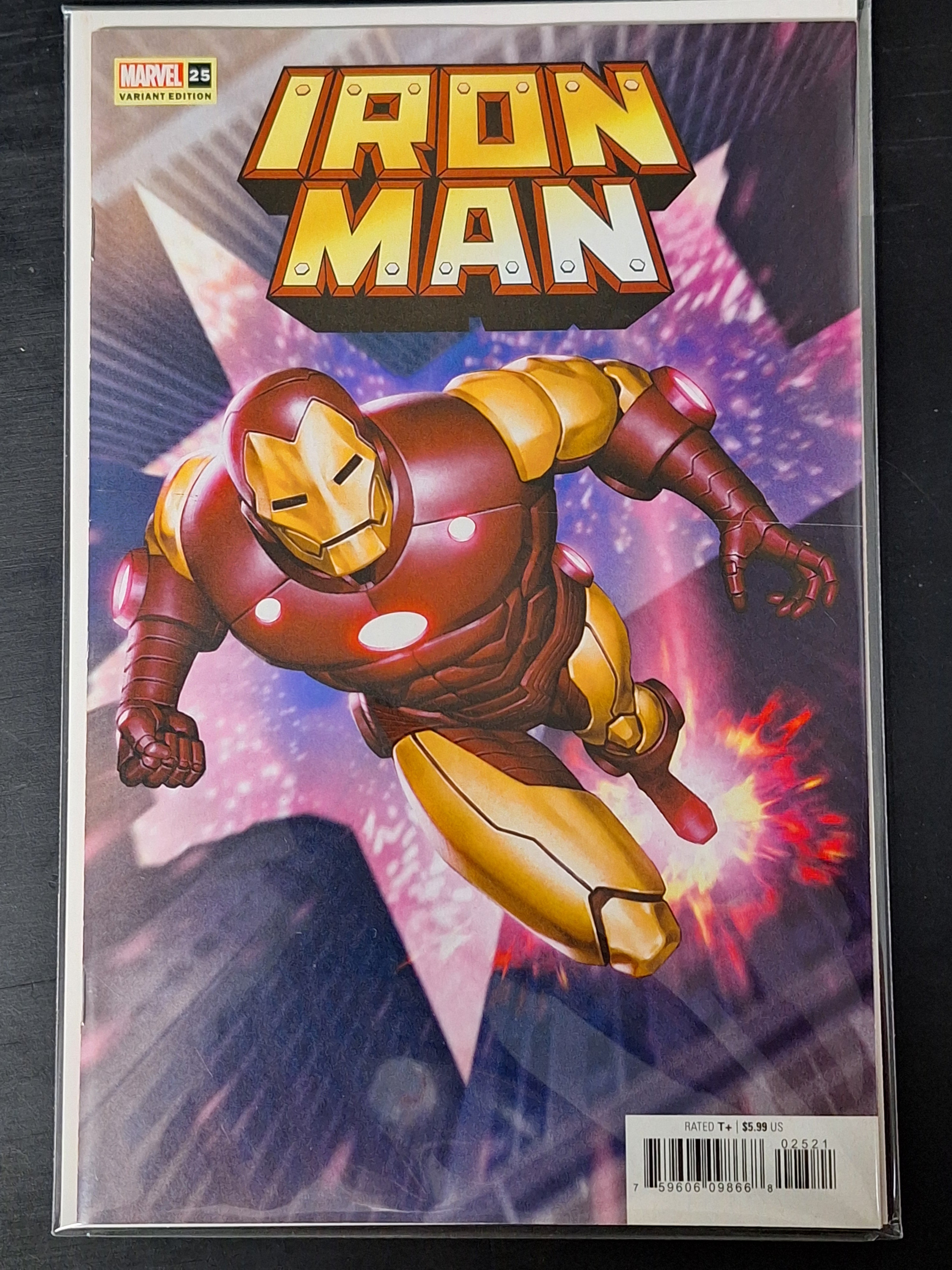 Iron Man 25 Marvel 2022 Yoon 1:25  Variant