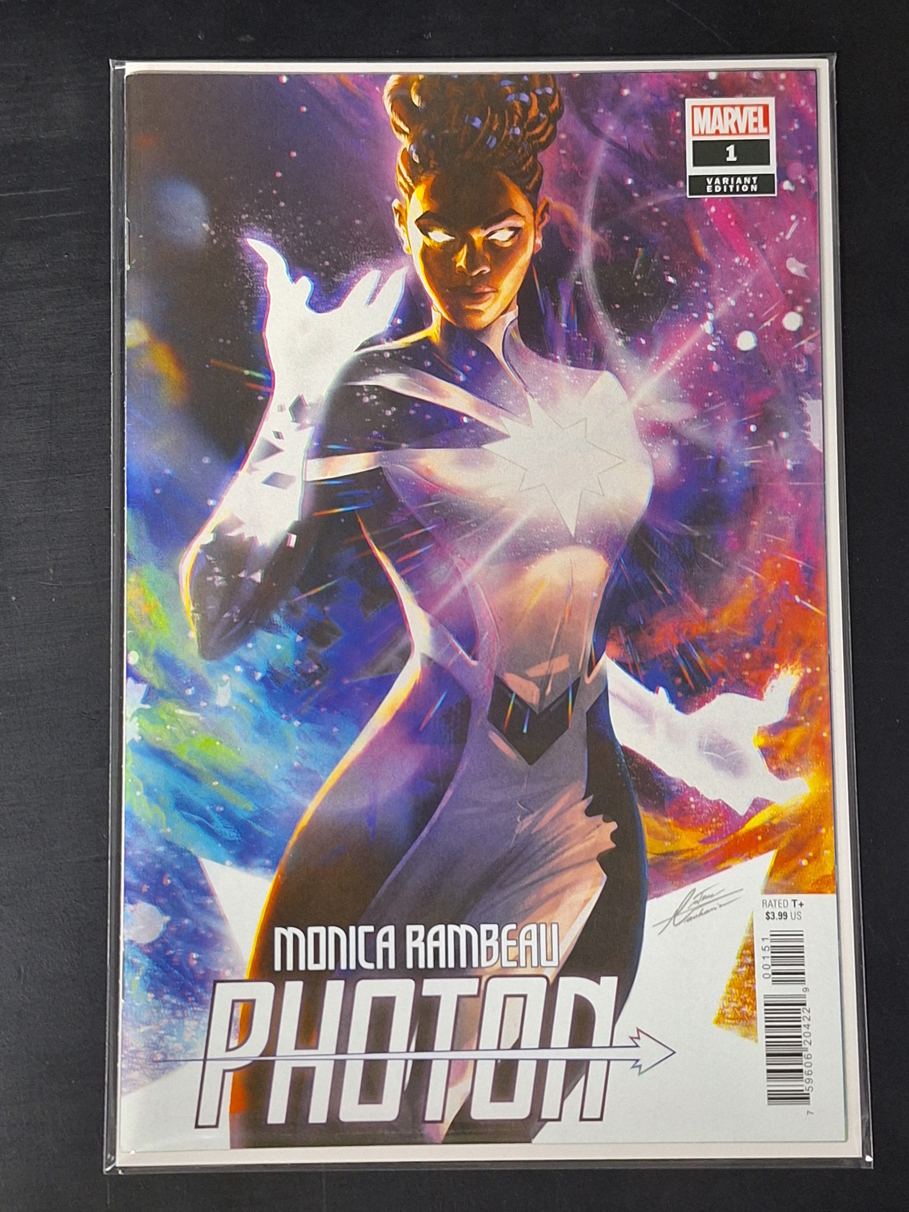 Monica Rambeau Photon 1 Marvel 2022 Manhanini 1:25 Variant