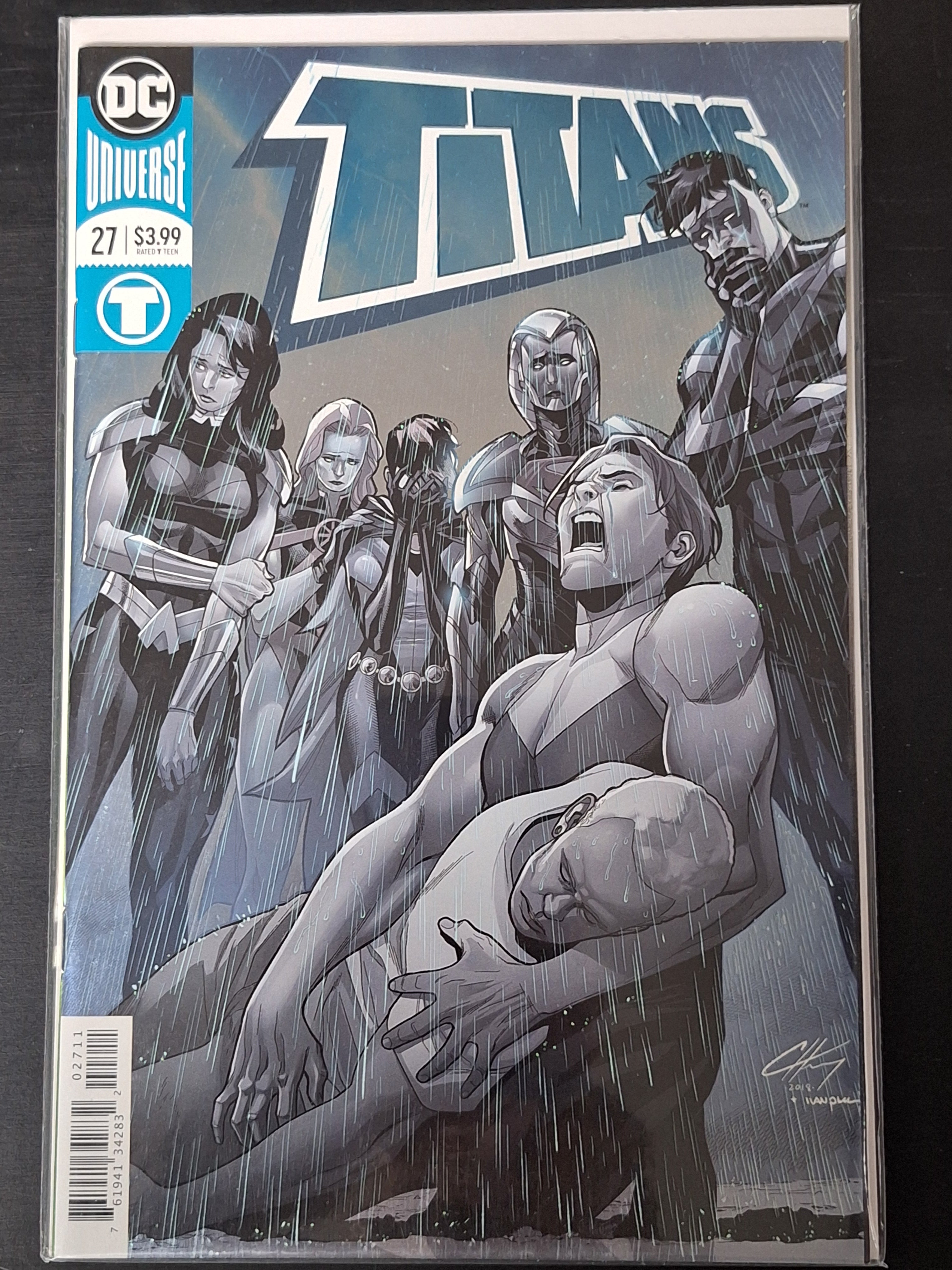 Titans 27 DC 2018 Enhanced Foil Cover