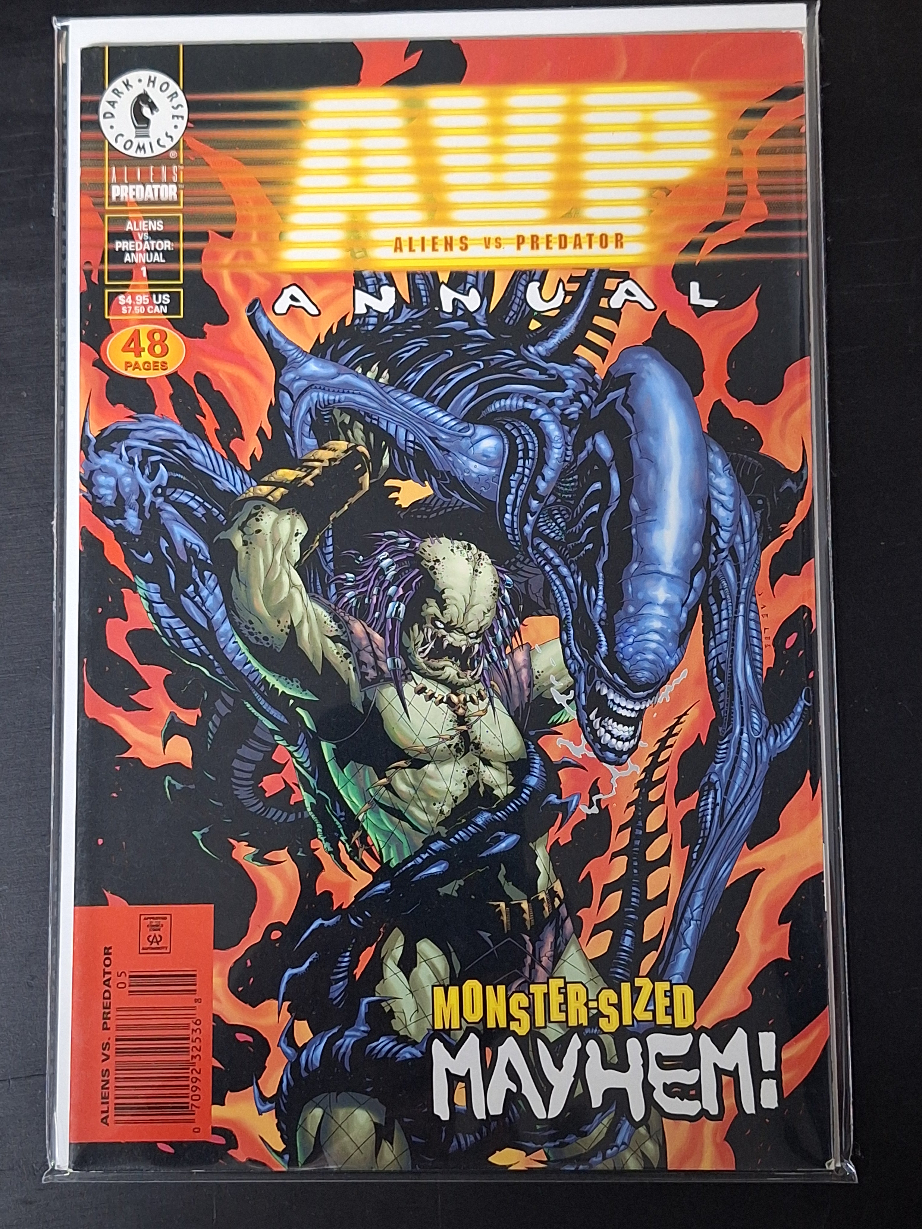 Aliens vs Predator Annual 1 Dark Horse Comics 1999 Newsstand Edition