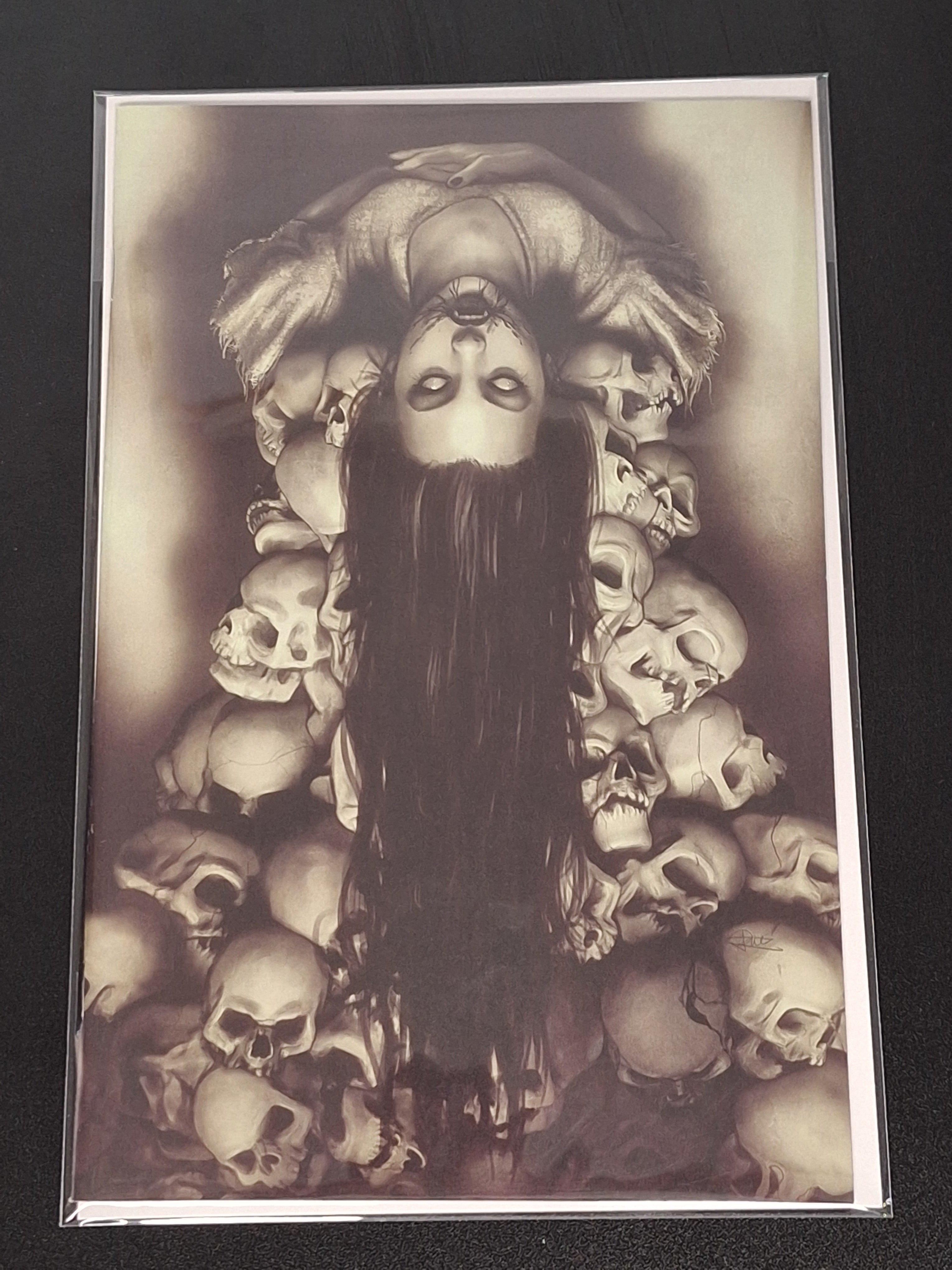 Hello Darkness 10 Rebecca Puebla Retailer Incentive 1:10 Virgin Variant