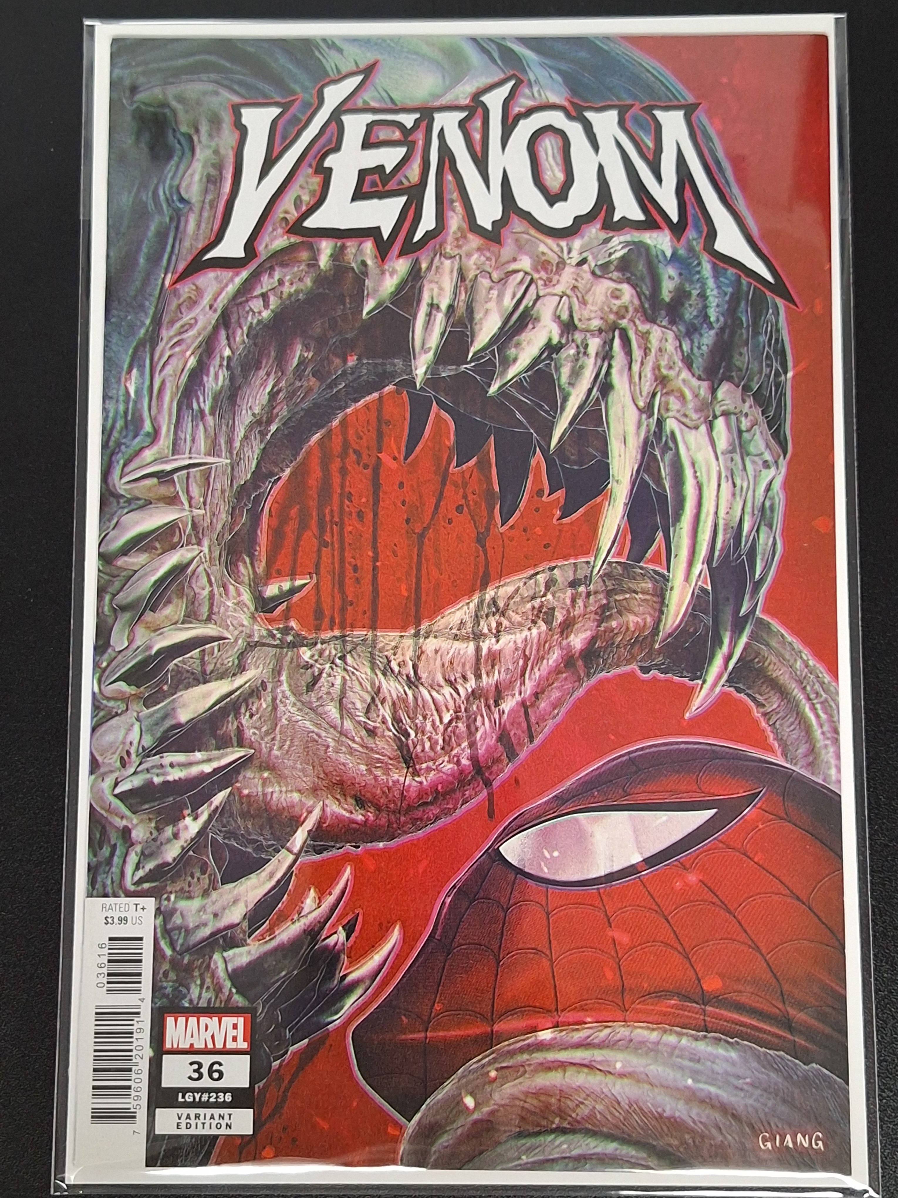 Venom 36 John Giang Retailer Incentive 1:25 Variant