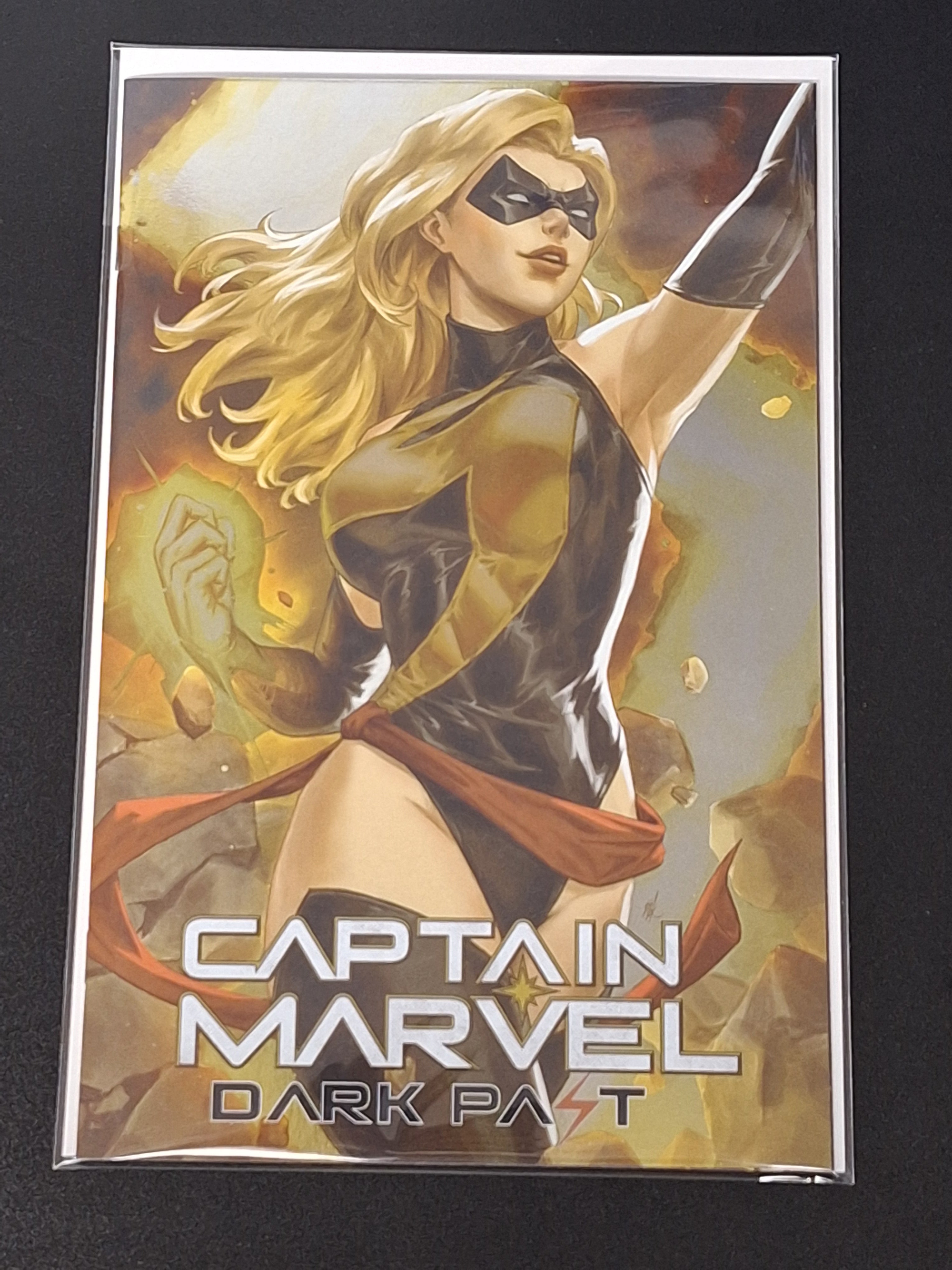 Captain Marvel: Dark Past 1 Marvel 2026 Ejikure Foil Variant