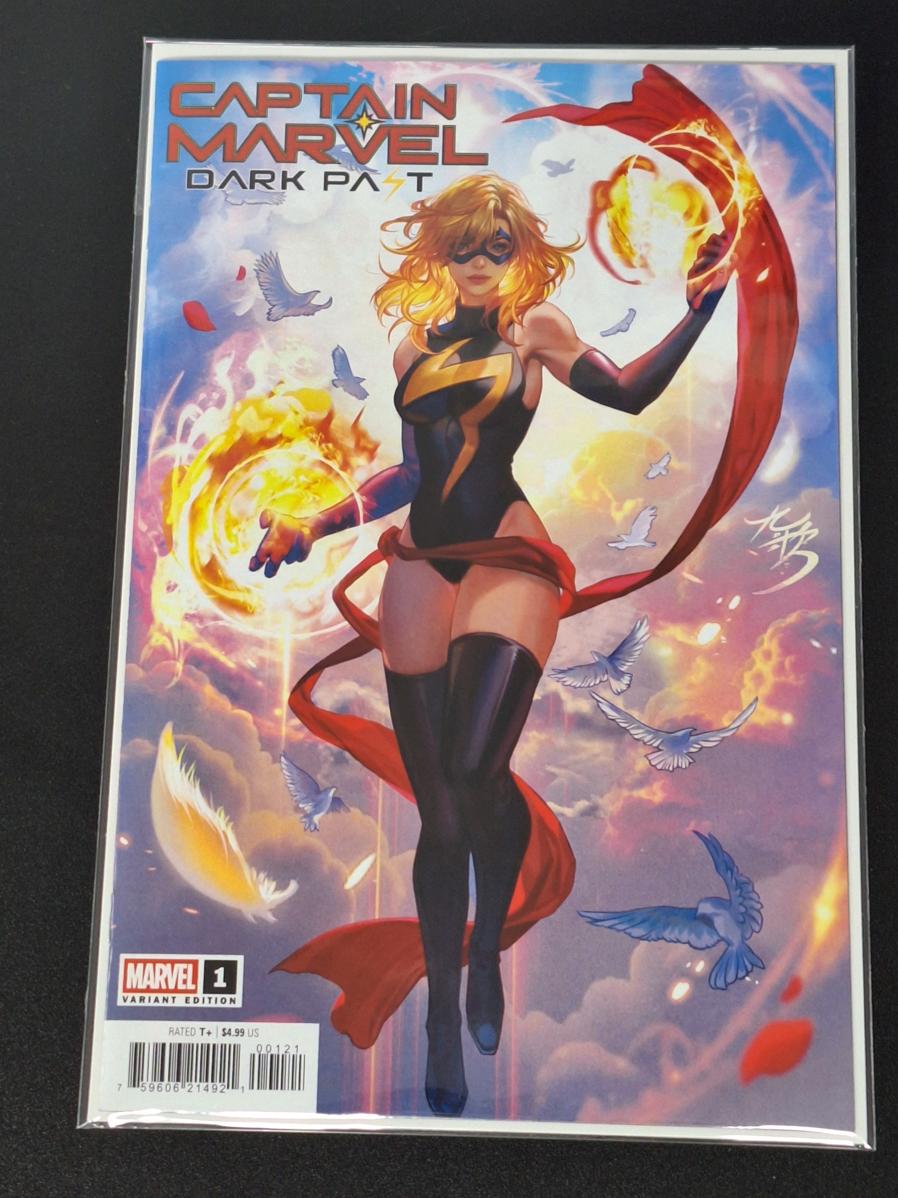 Captain Marvel: Dark Past 1 Marvel 2026 Fan Yang Variant