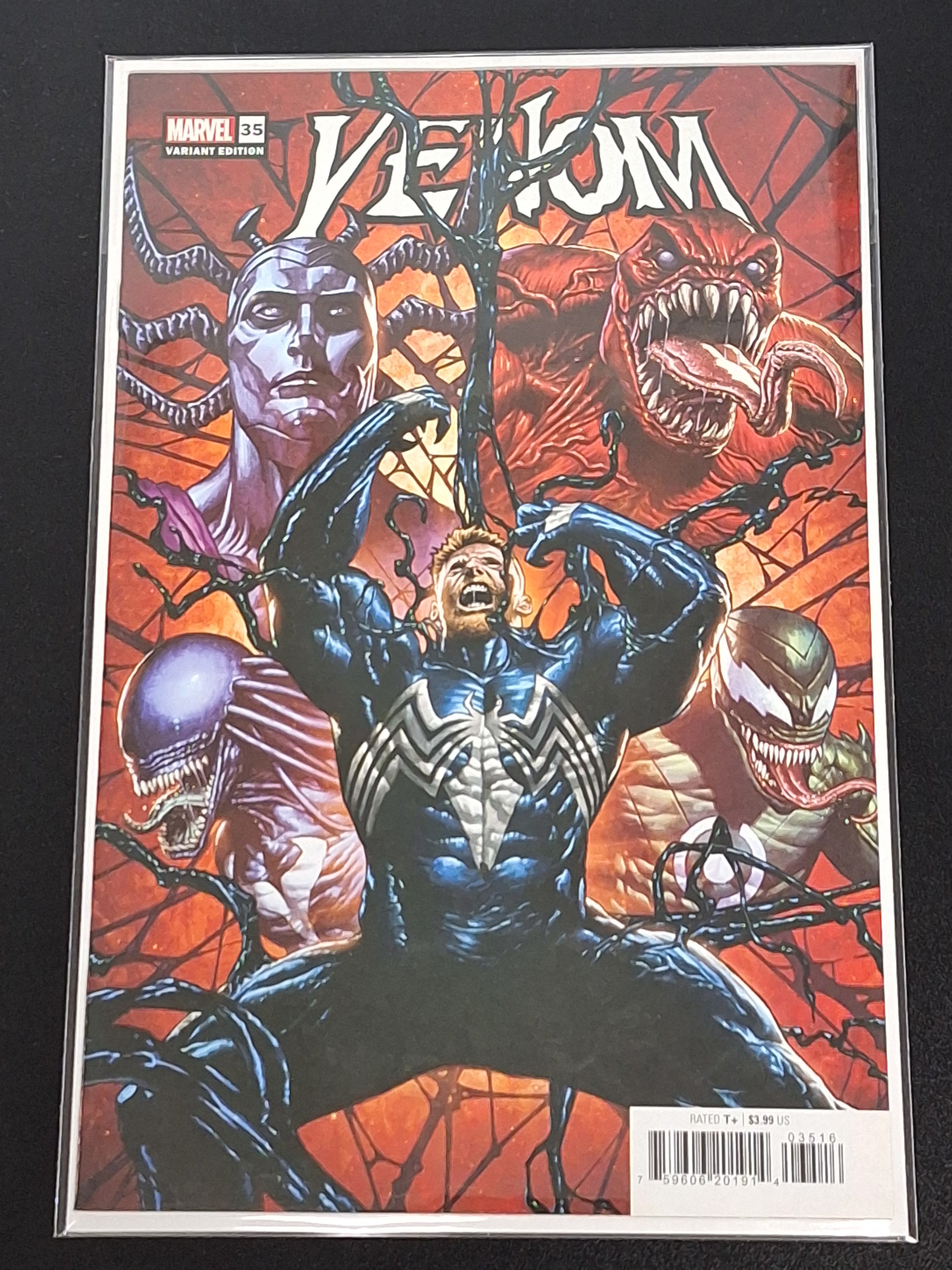 Venom 35 Marvel 2025 Mico Suayan 1:25 Variant