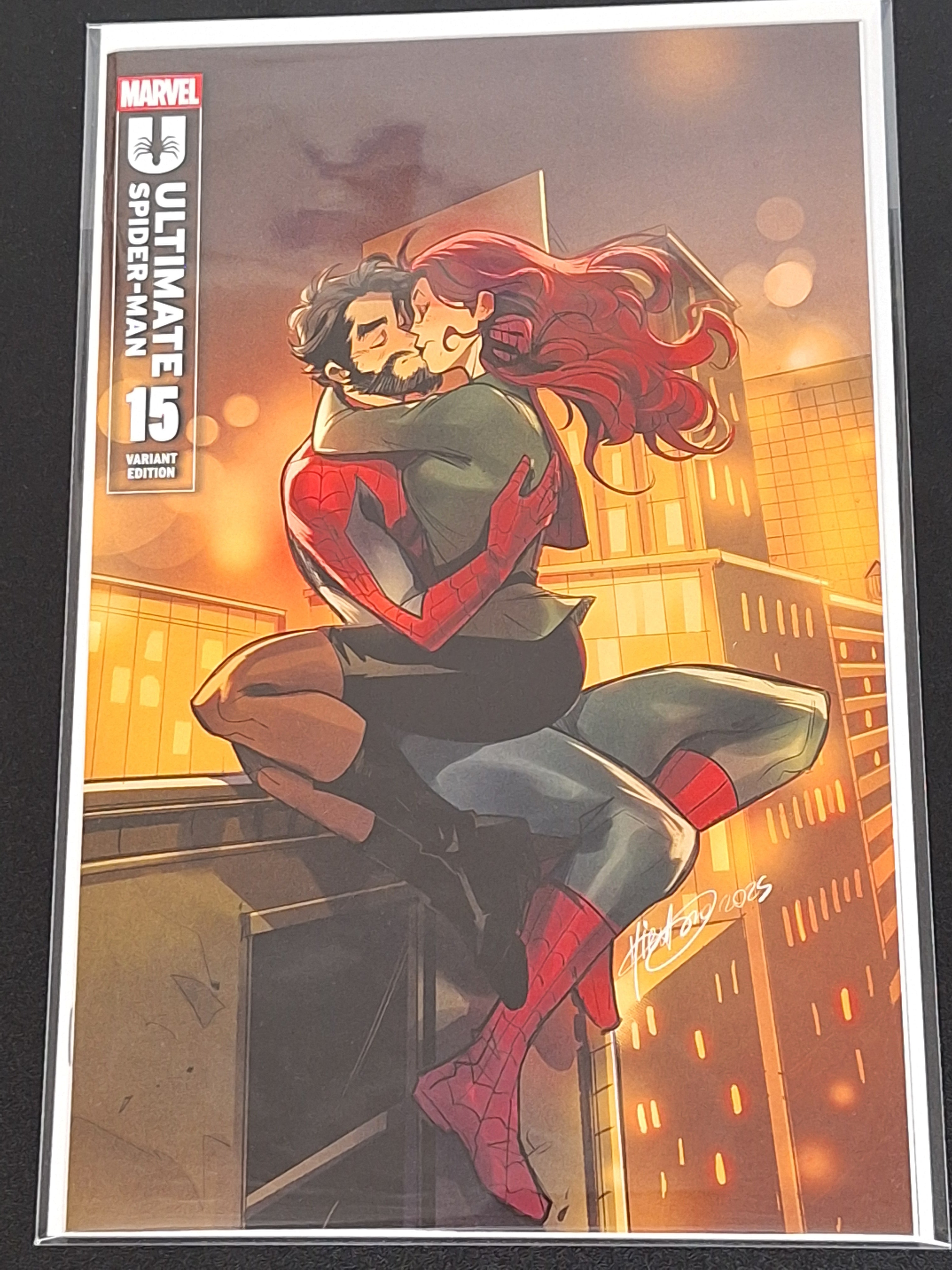 Auction - Ultimate Spider-Man 15 Mirka Andolfo Exclusive Limited To 3000 Copies