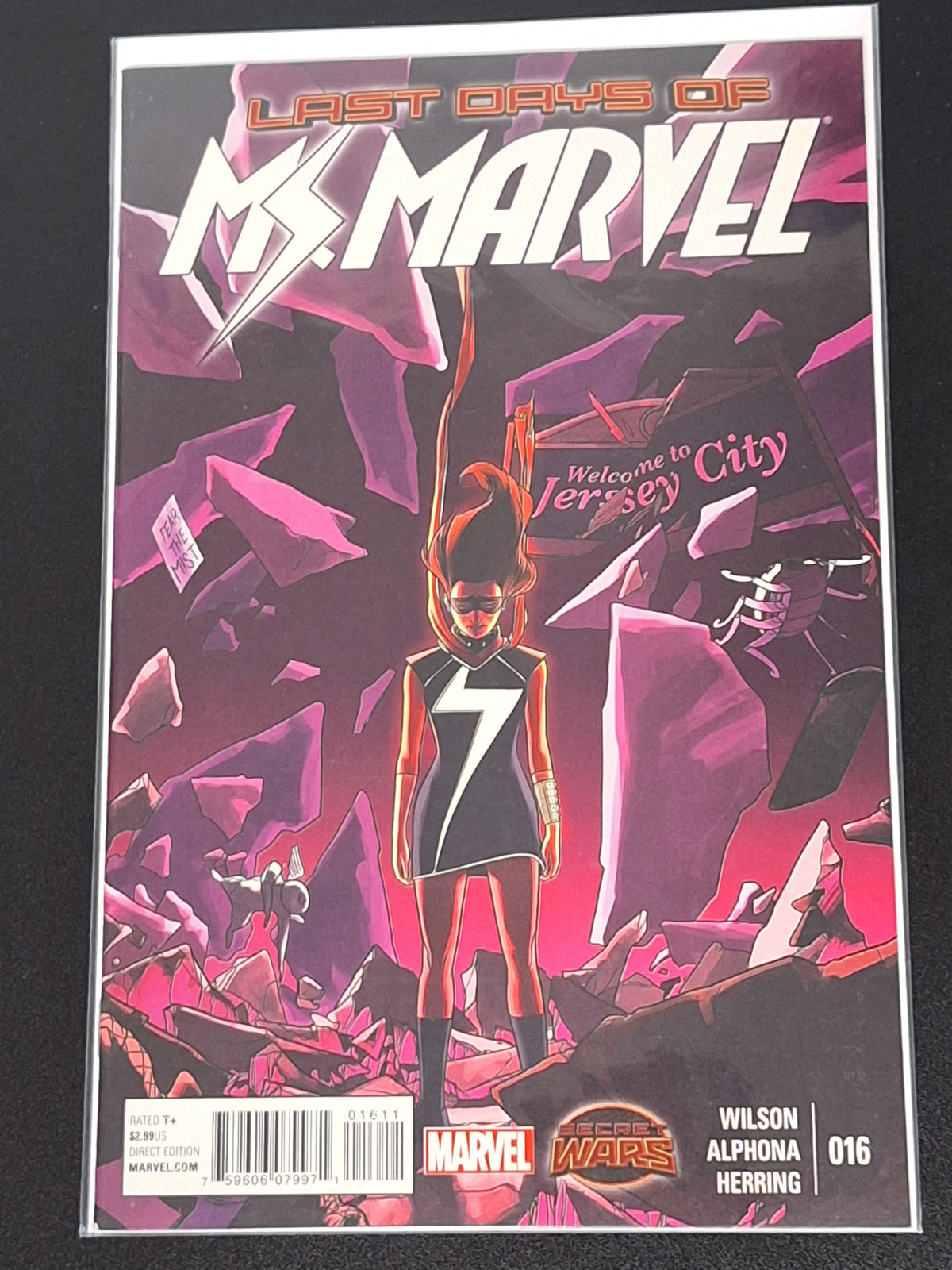 Ms. Marvel 16 Marvel 2015 1st Meeting of Carol Danvers & Kamala Khan