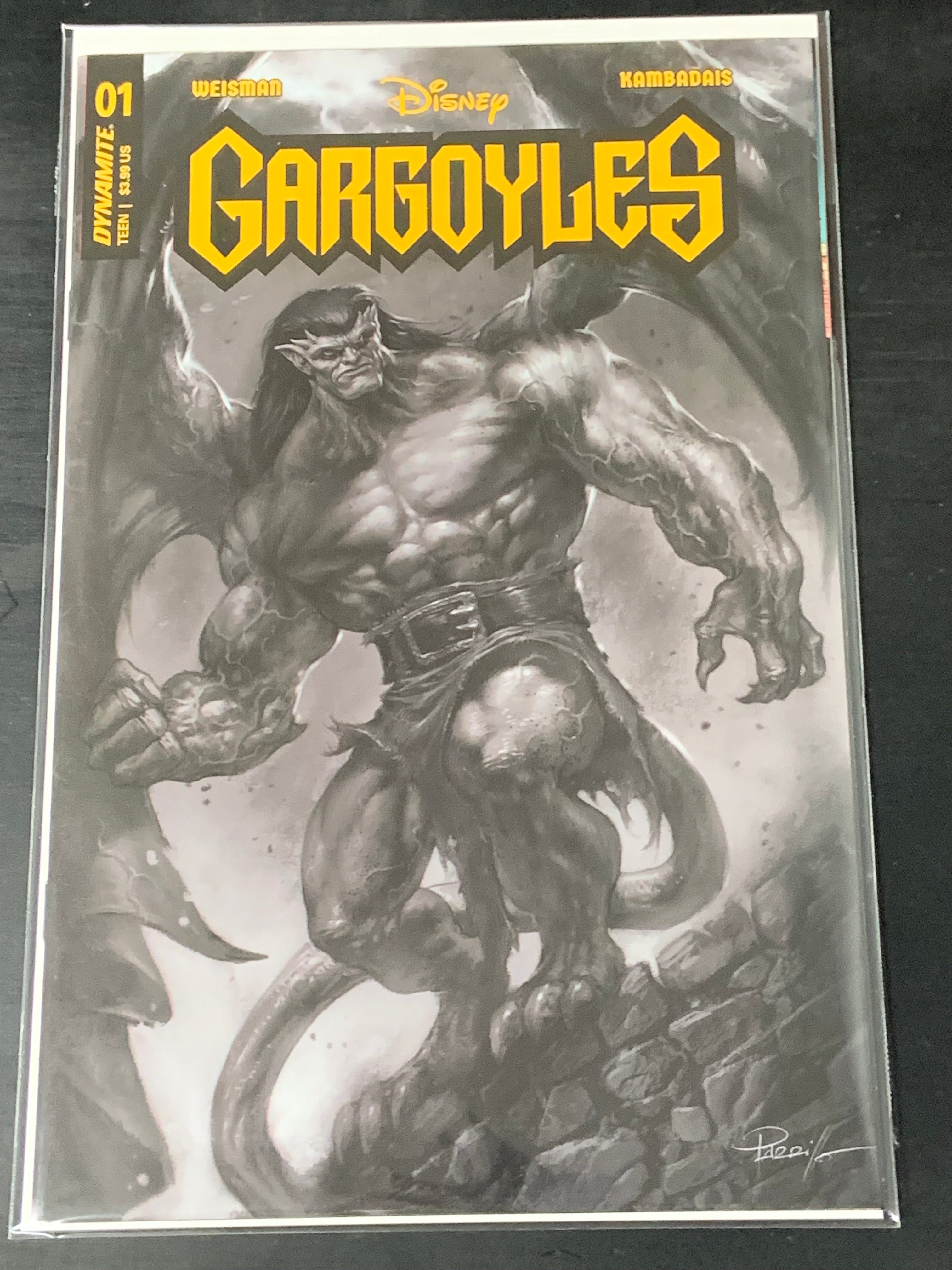 Gargoyles 1 Dynamite 2022  Lucio Parrillo 1:10 Variant
