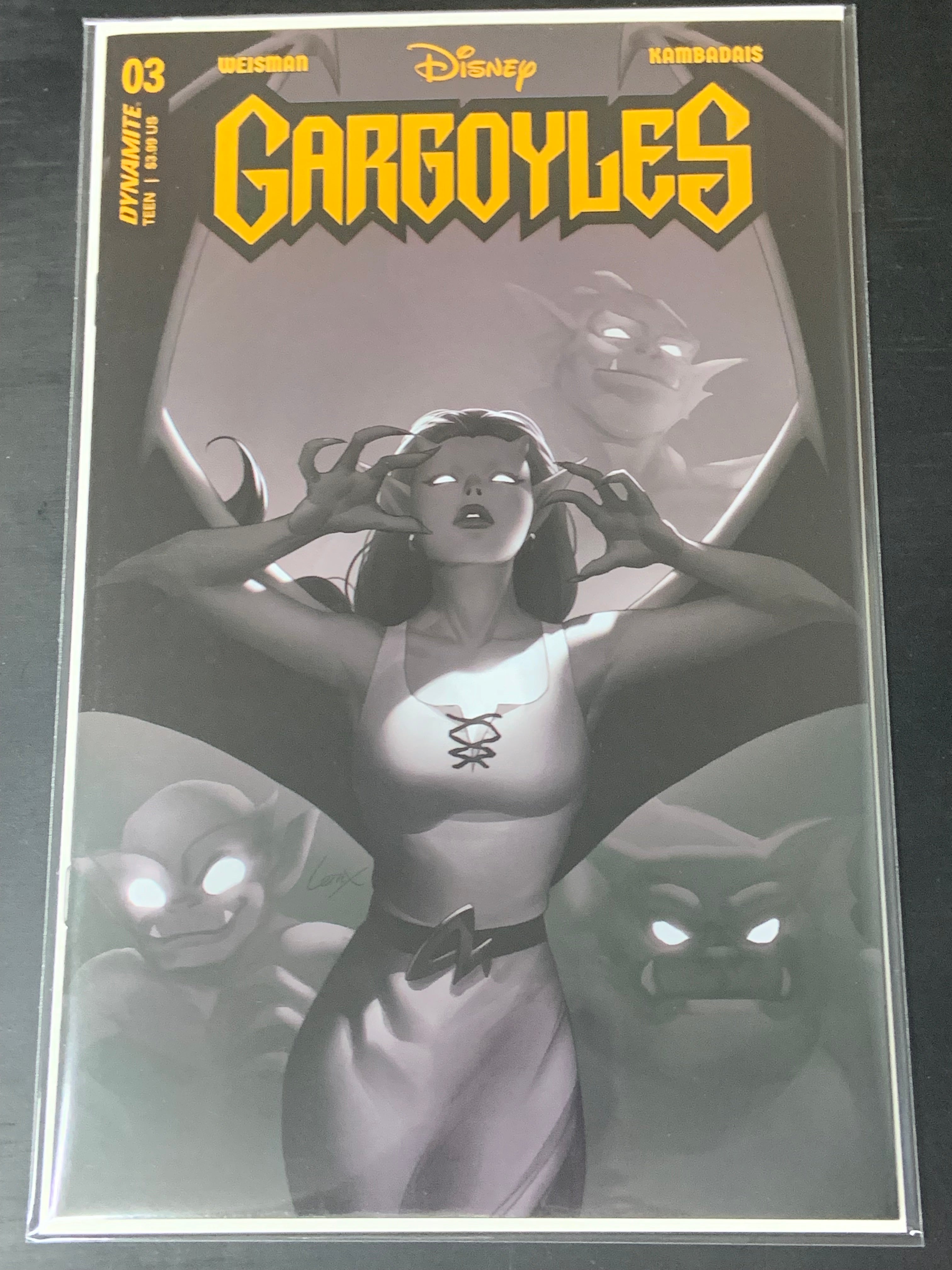 Gargoyles 3 Dynamite 2023 1:10 Leirix Variant